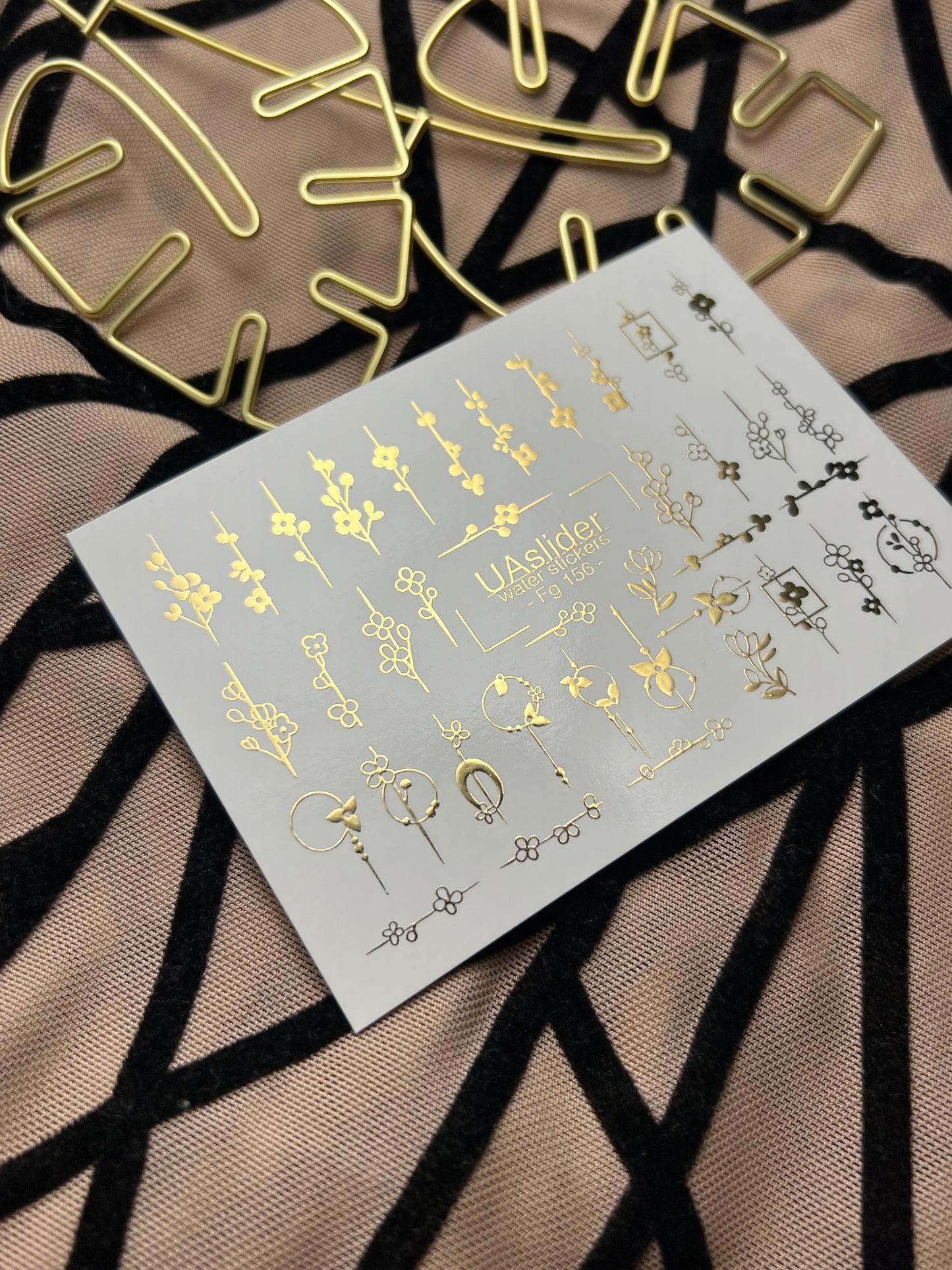 Adesivi per unghie in acqua Fg-156 | Adesivi per unghie a trasferimento ad acqua con foglia oro | Design botanici floreali minimalisti