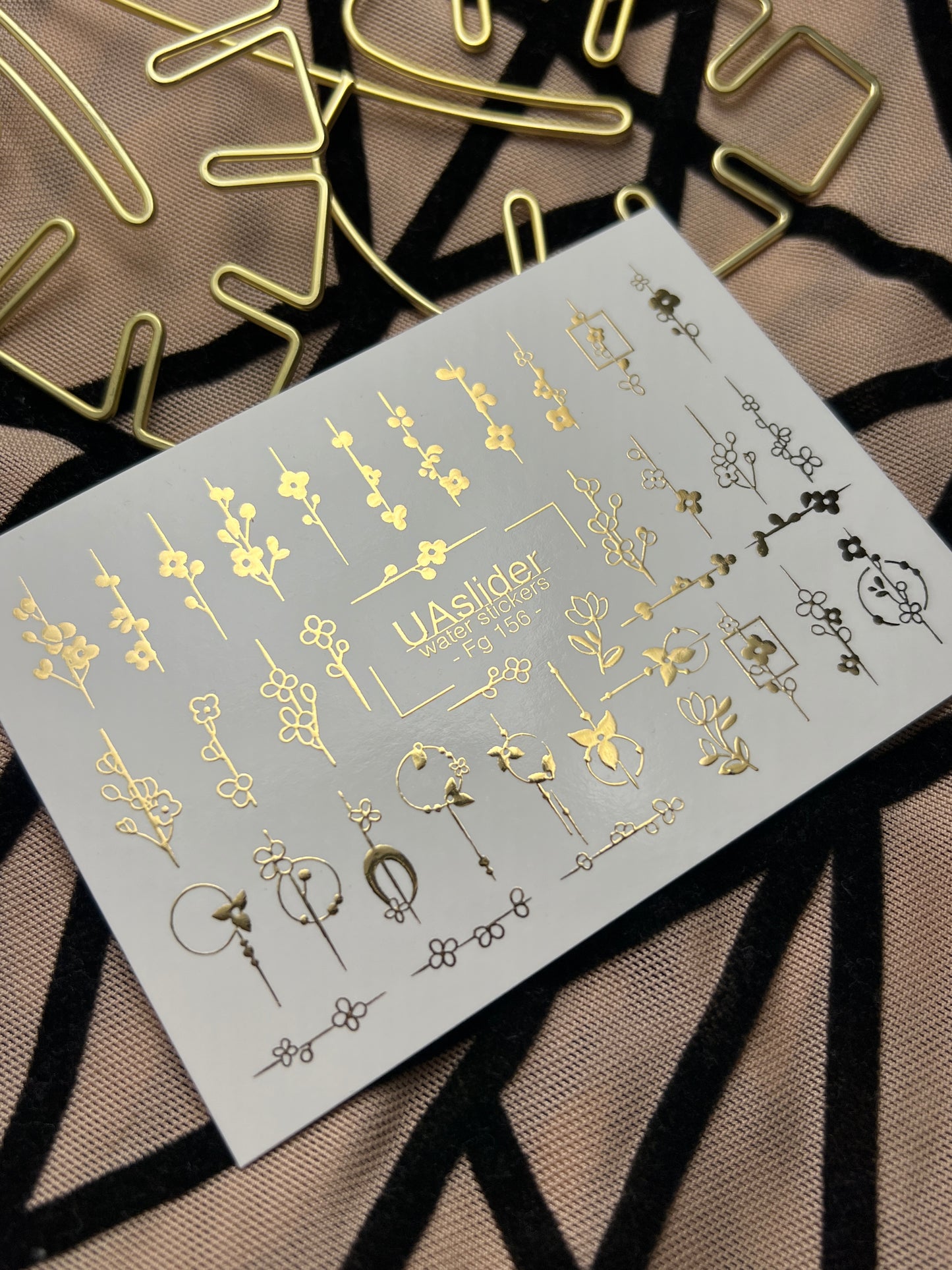 Adesivi per unghie in acqua Fg-156 | Adesivi per unghie a trasferimento ad acqua con foglia oro | Design botanici floreali minimalisti