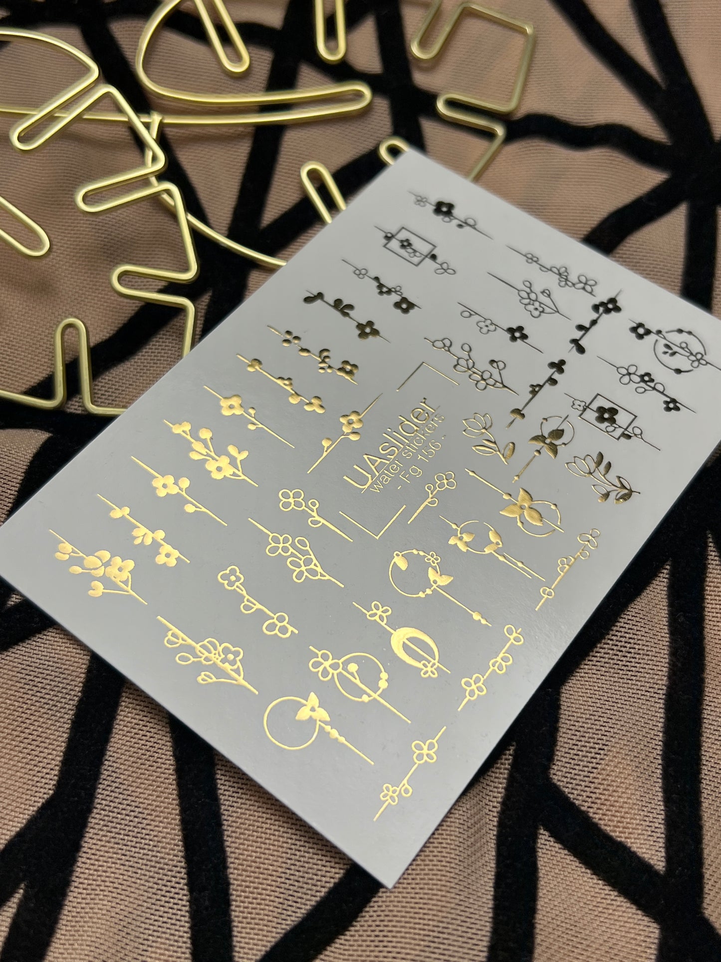 Adesivi per unghie in acqua Fg-156 | Adesivi per unghie a trasferimento ad acqua con foglia oro | Design botanici floreali minimalisti