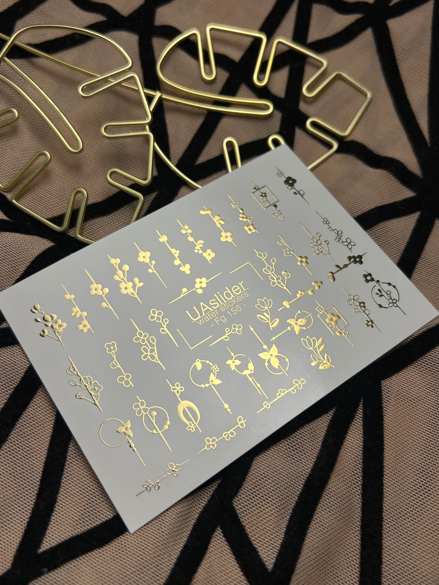 Adesivi per unghie in acqua Fg-156 | Adesivi per unghie a trasferimento ad acqua con foglia oro | Design botanici floreali minimalisti