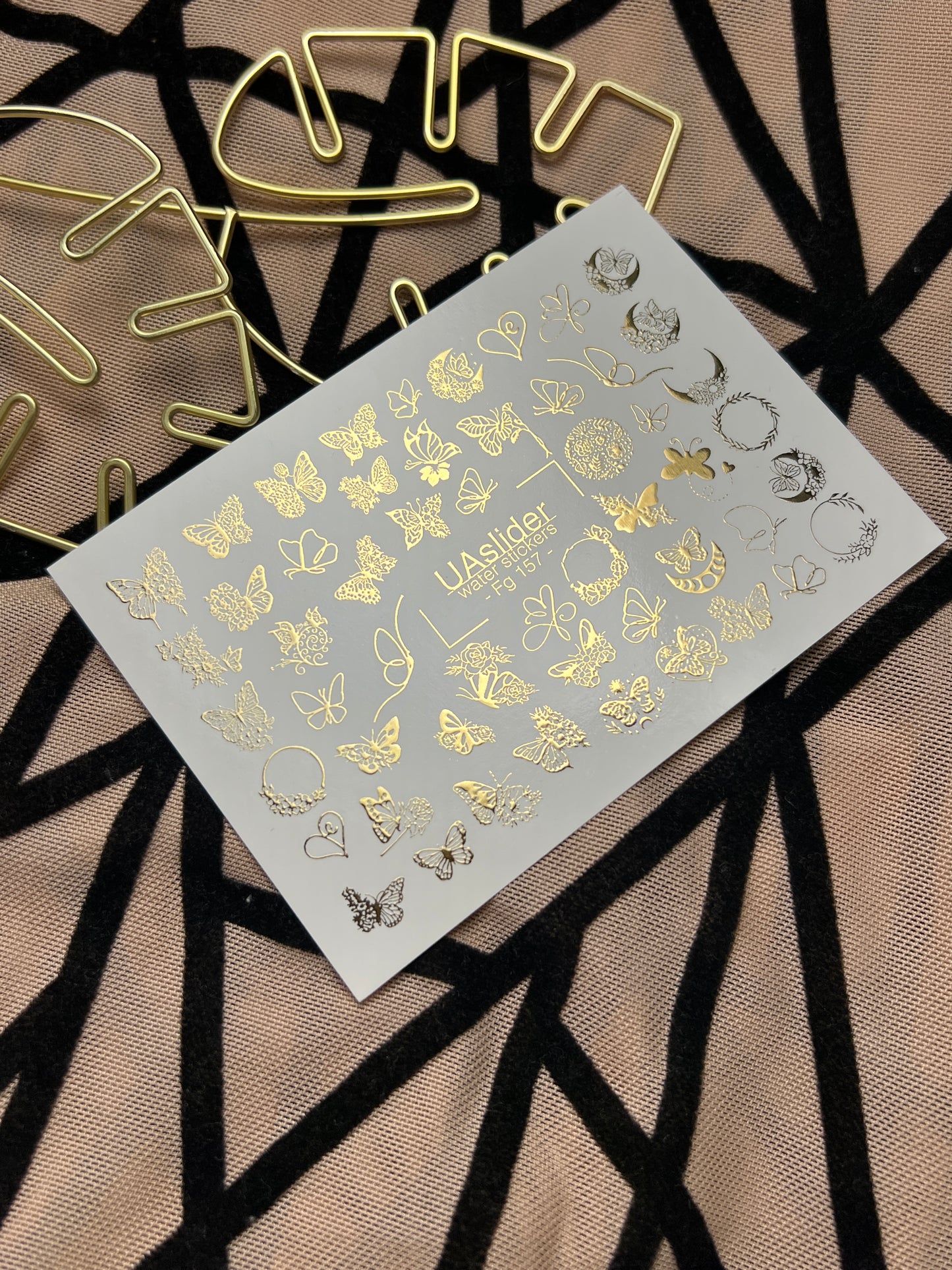 Adesivi per unghie ad acqua Fg-157 | Adesivi per unghie a trasferimento ad acqua con foglia d'oro | Farfalle e accenti floreali