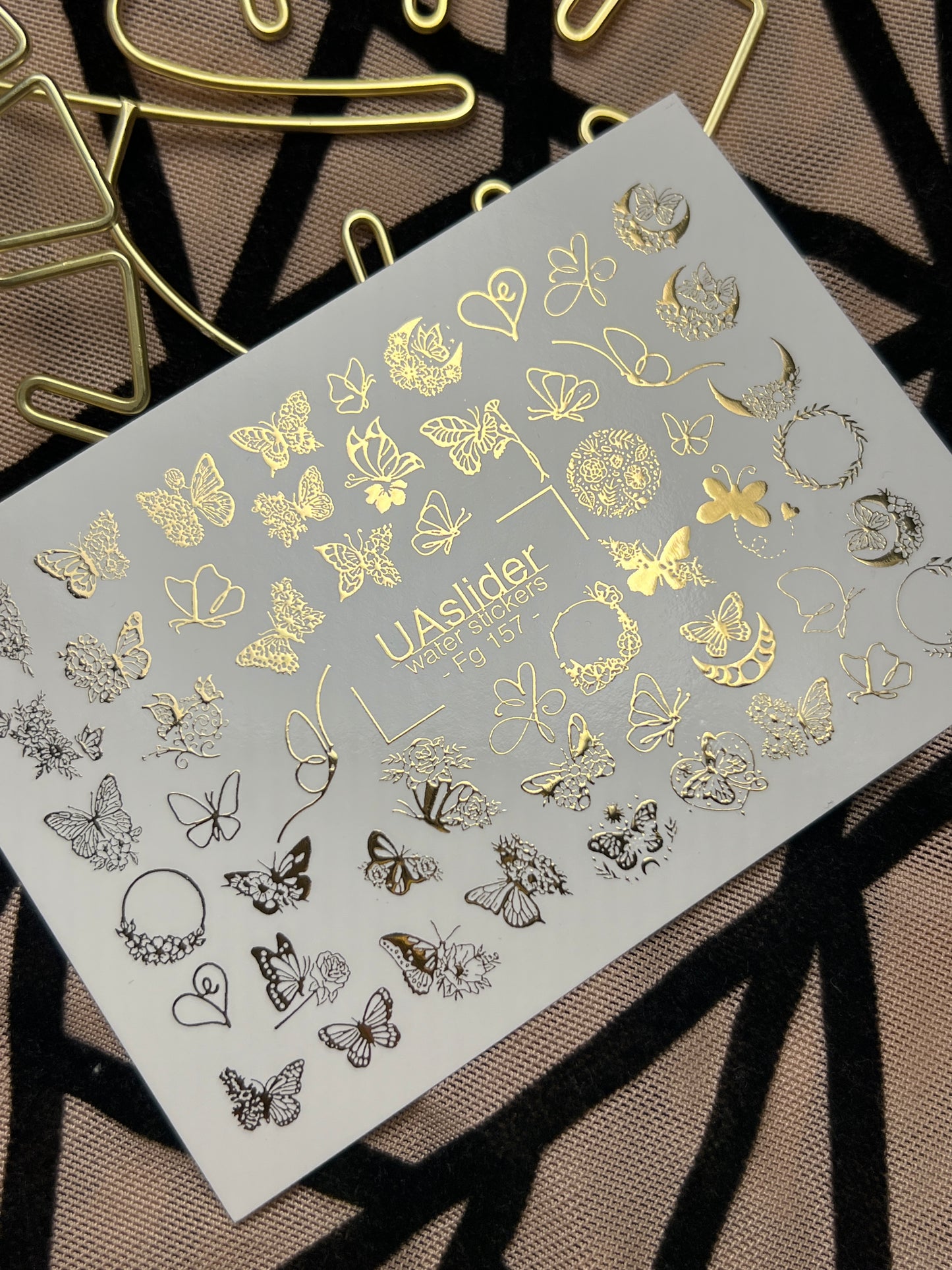 Adesivi per unghie ad acqua Fg-157 | Adesivi per unghie a trasferimento ad acqua con foglia d'oro | Farfalle e accenti floreali