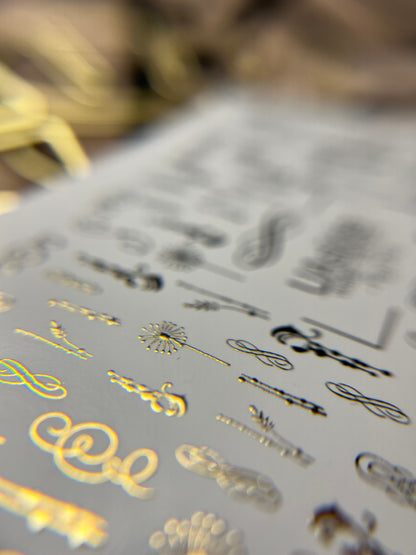 Naklejki na paznokcie wodne Fg-016 | Eleganckie wodne naklejki na paznokcie z złotą folią | Zawijasy i ozdoby kaligraficzne