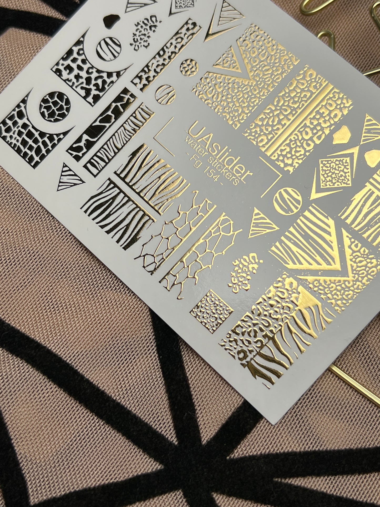 Naklejki na paznokcie wodne Fg-154 | Złote folie do naklejek wodnych na paznokcie | Wzory zwierzęce i geometryczne