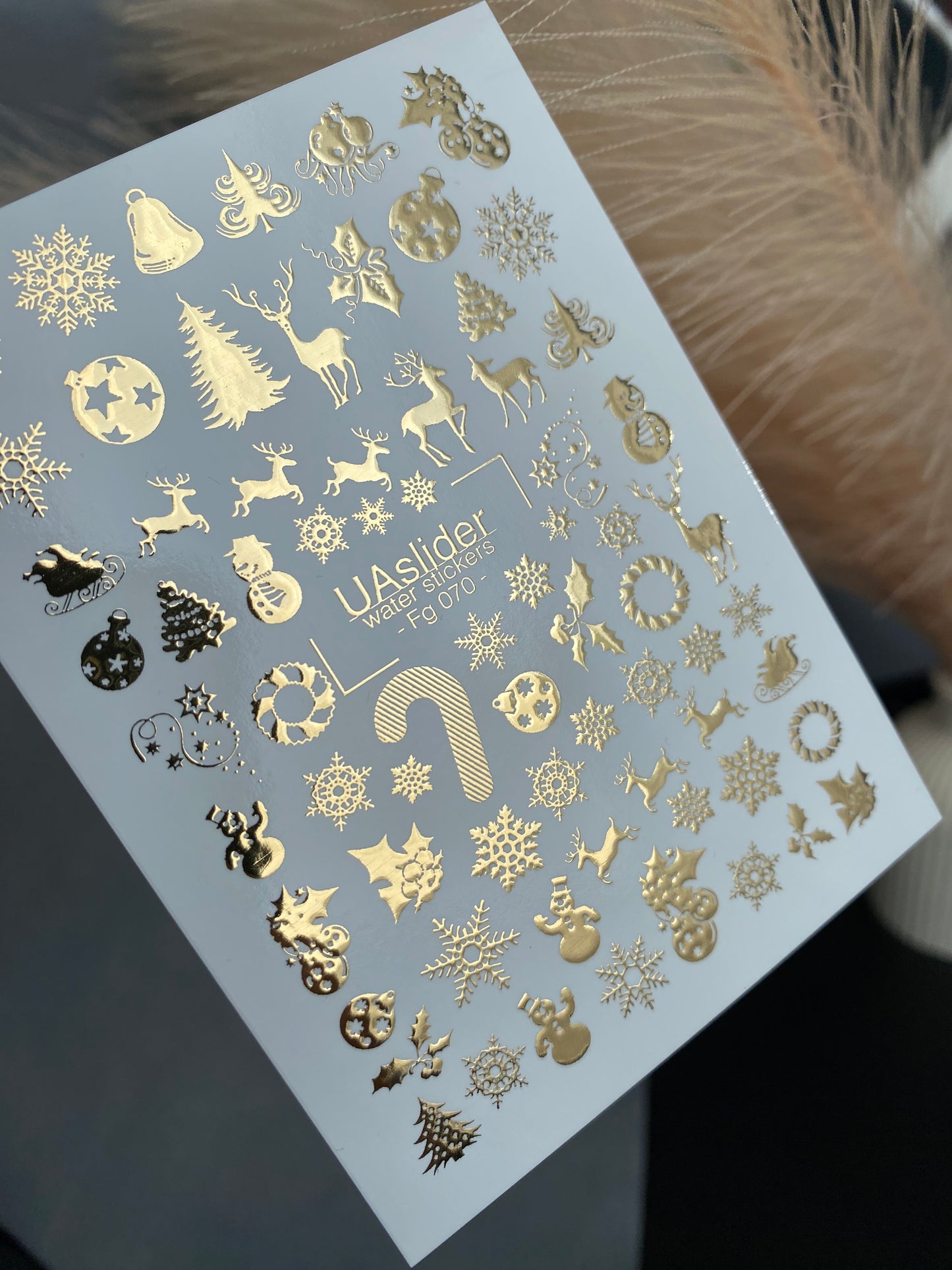 Nail Water Decal Fg-070 | Gold Foil Water Slide Nail Decals | Christmas Snowflakes & Reindeer