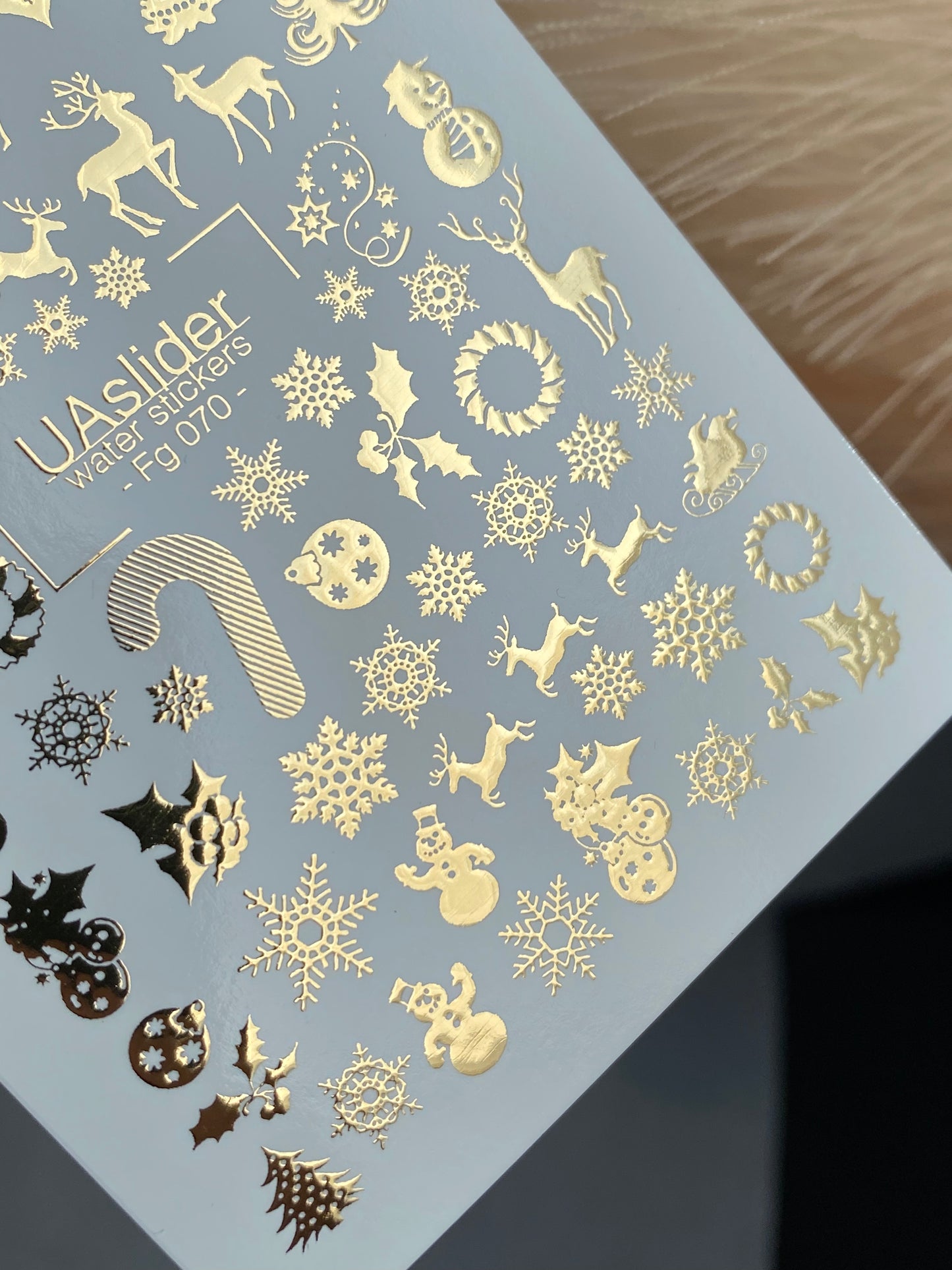 Nail Water Decal Fg-070 | Gold Foil Water Slide Nail Decals | Christmas Snowflakes & Reindeer