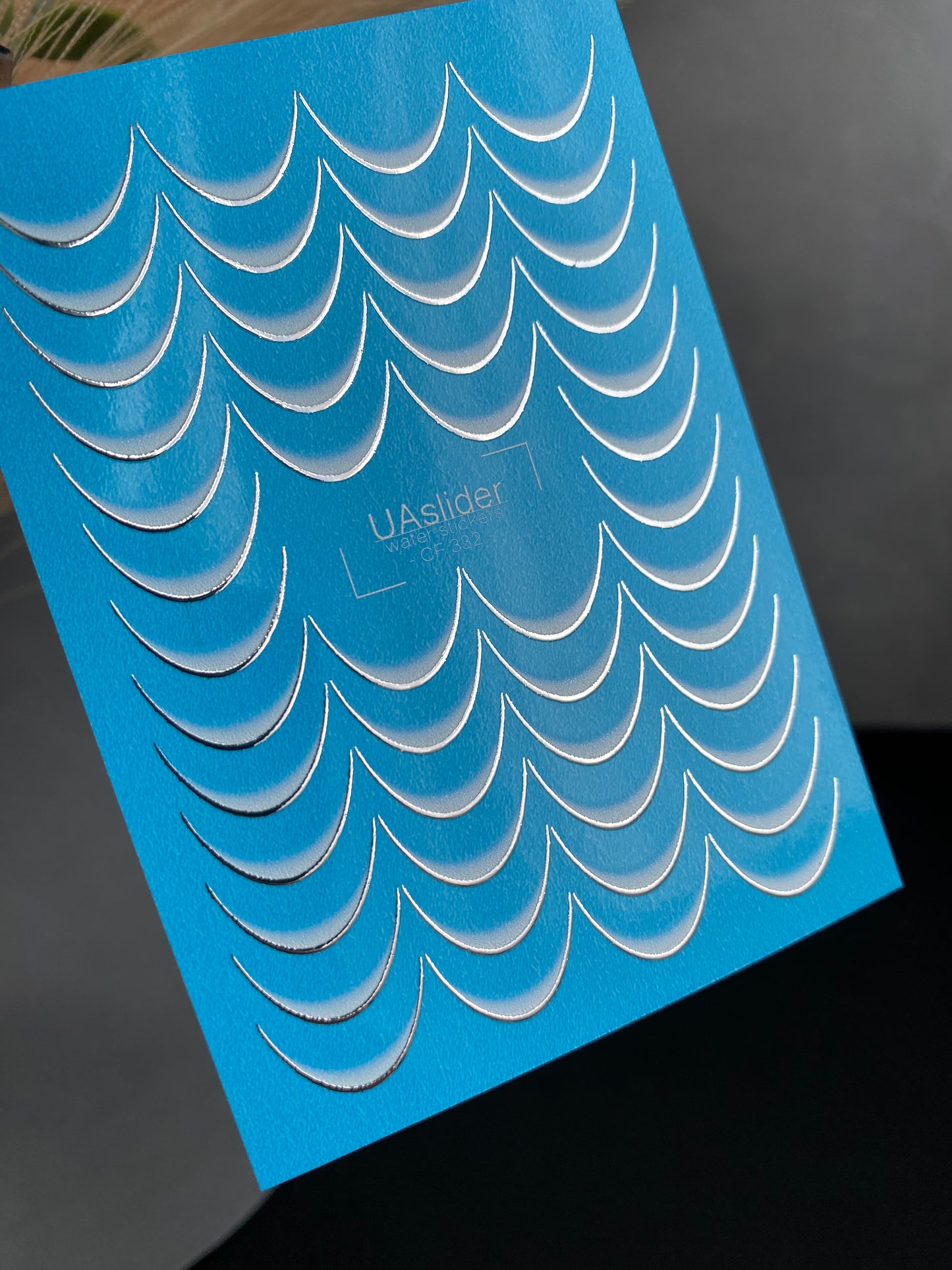 Tırnak Su Transferi CF-332 | Fransız Su Kaydırmalı Tırnak Transferleri | Gri Gradyan Gümüş Konturlu