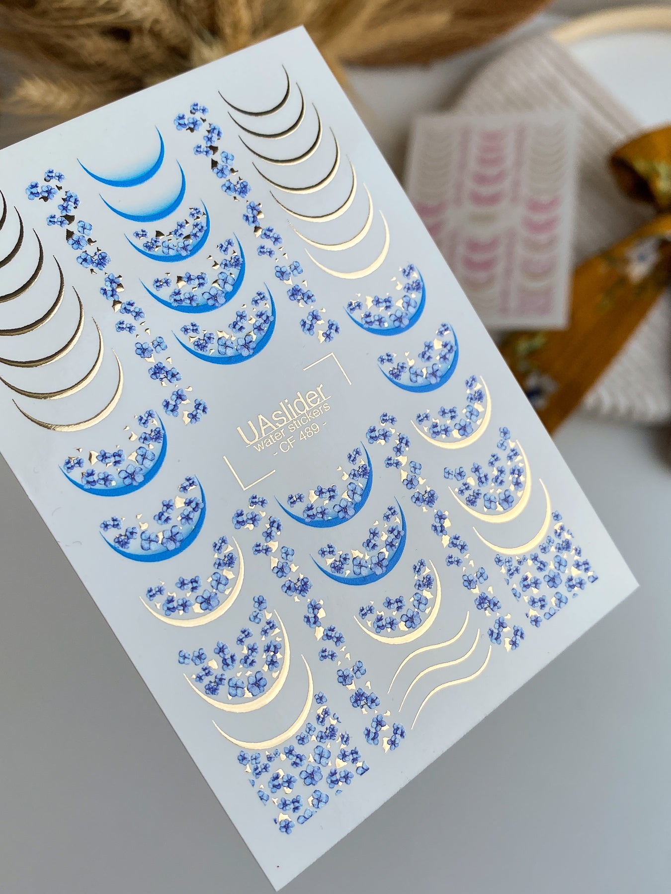 ملصق ماء للأظافر CF-489 | ملصقات ماء للأظافر زرقاء بنمط "لا تنسني" مع لمسات ذهبية | تصميم فرنسي زهري