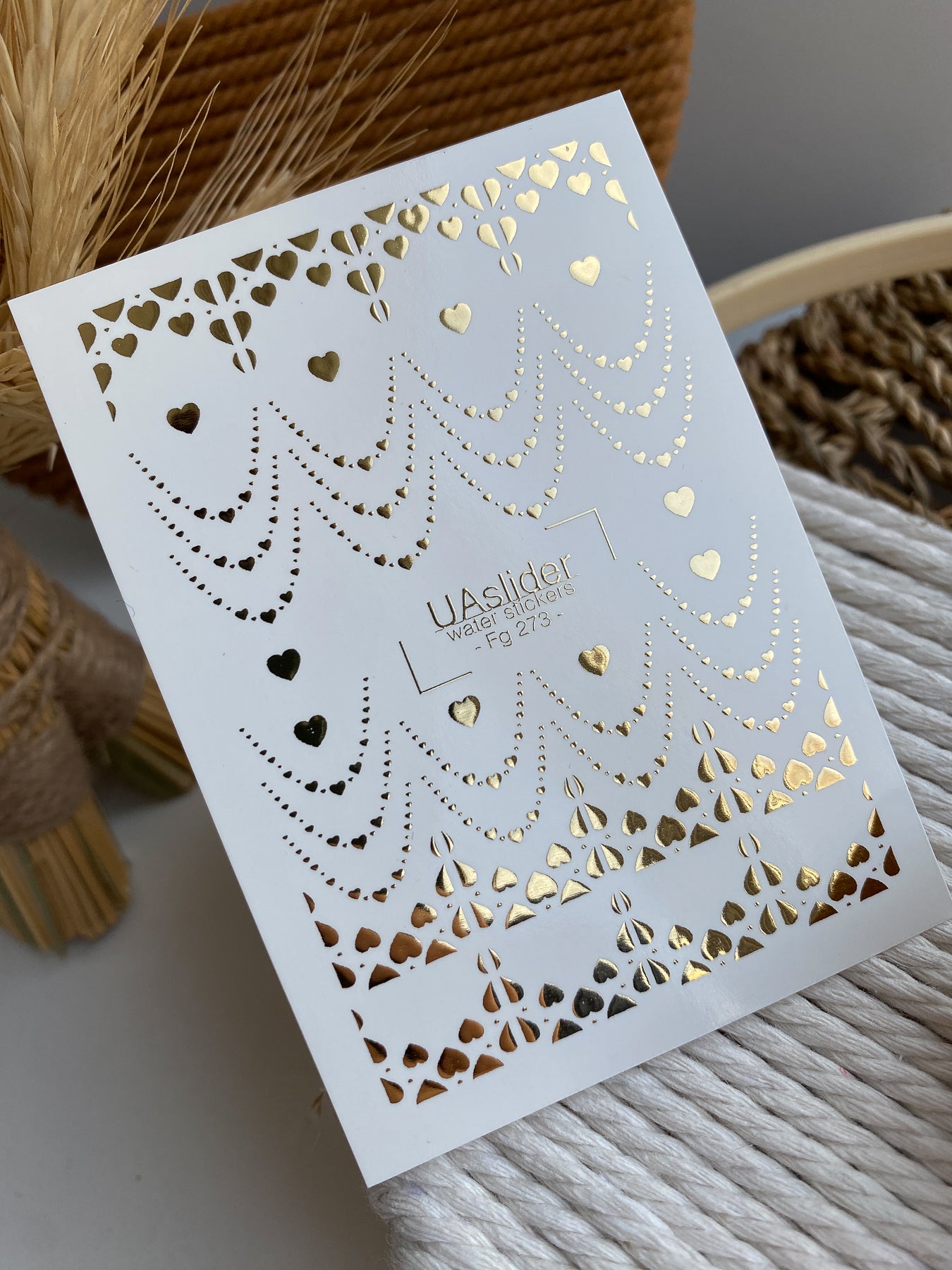 Nail Water Decal Fg-273 | Water Slide Nail Decals | Gold Foil Heart Chains - UASLIDER