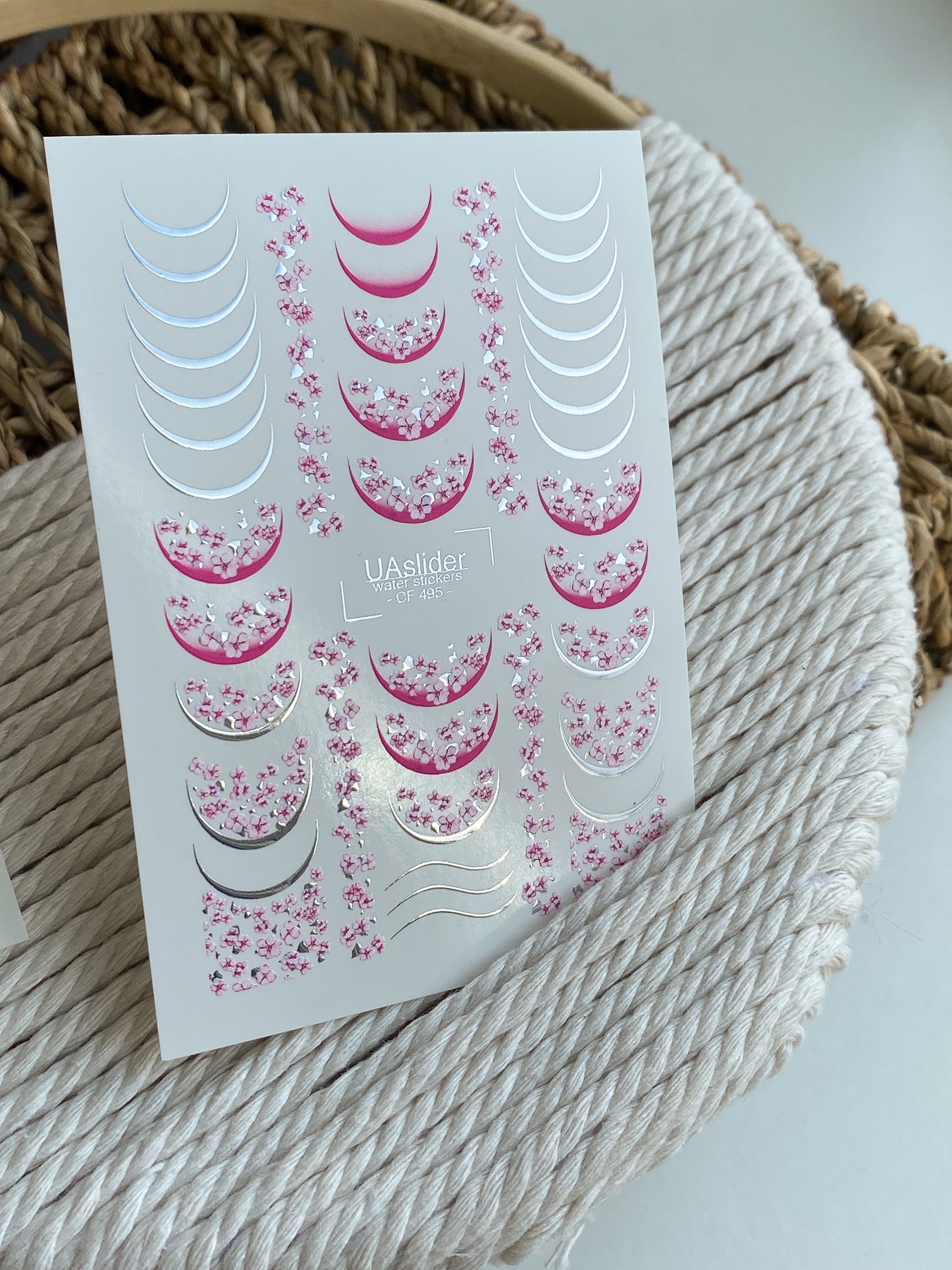 Nagel Wasserabziehbild CF-495 | Sakura Französische Nagel Wasserabziehbilder mit Silberakzenten | Florale Nagelaufkleber