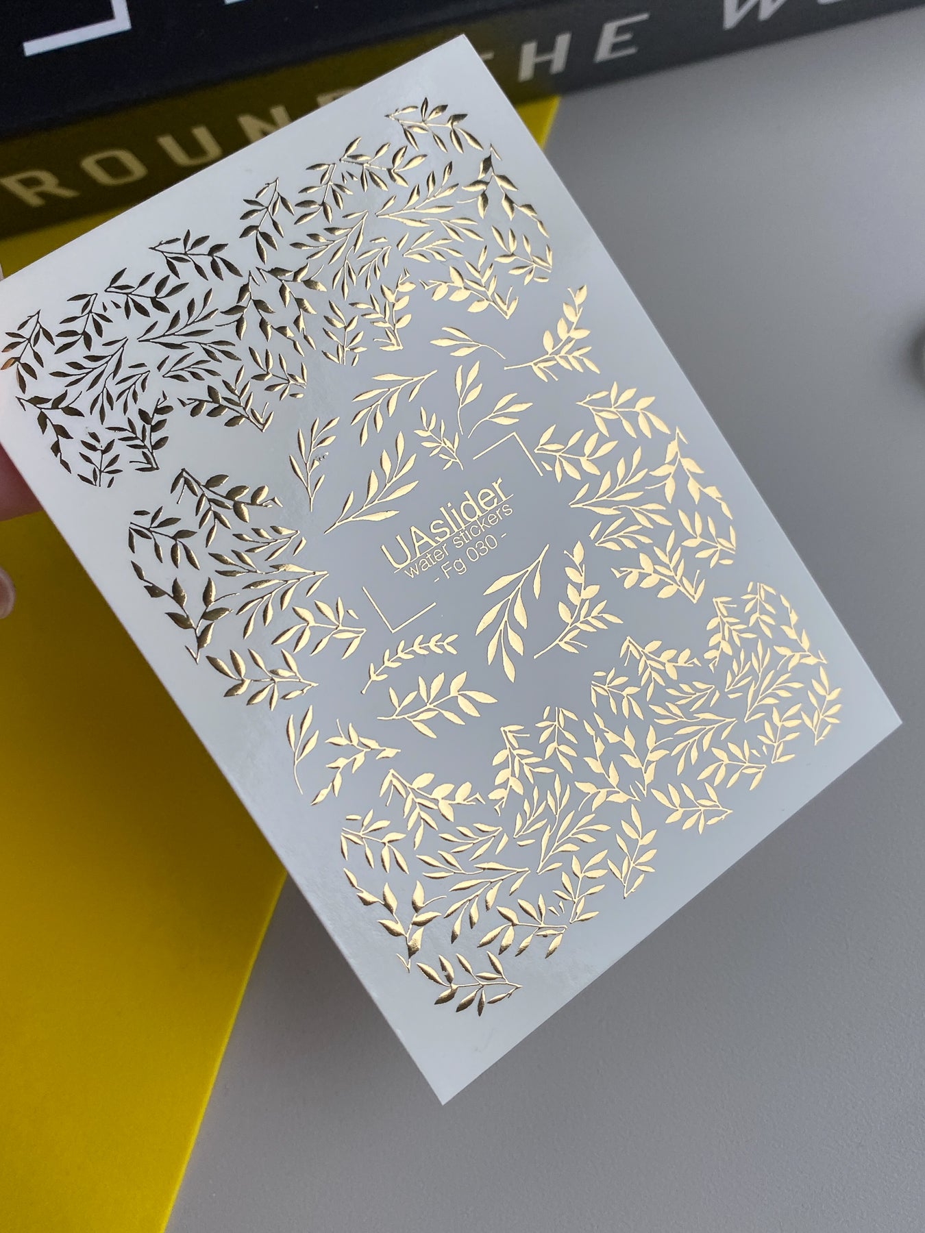 Nagel Wasserabziehbild Fg-030 | Wasserfolien Nagelabziehbilder mit Goldfolie Blättern | Elegante Botanische Nagelkunst