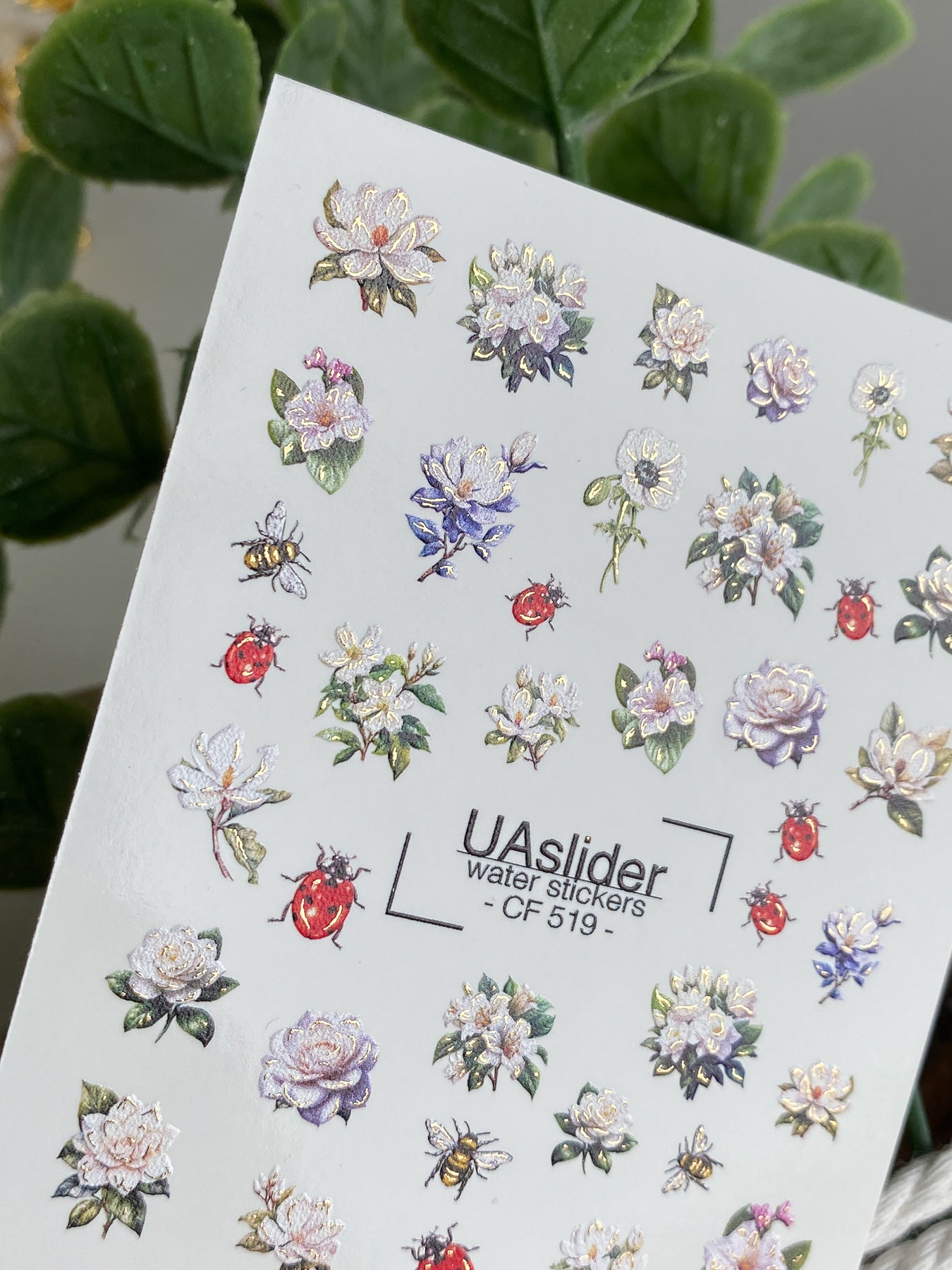 Köröm víz matrica CF-519 | Vízsikló köröm matricák rózsákkal, katicabogarakkal és méhekkel | Virágos köröm művészet