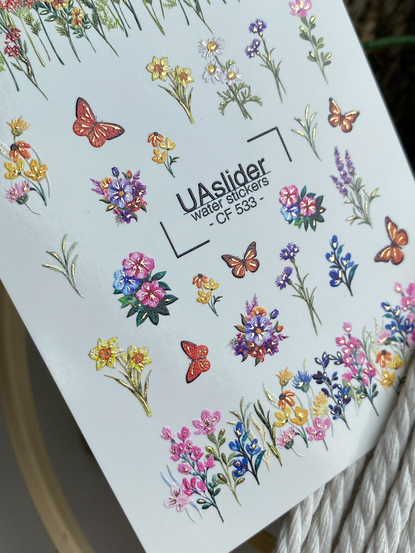 Adesivi per unghie ad acqua CF-533 | Adesivi per unghie a scivolamento ad acqua con fiori selvatici e farfalle | Adesivi per unghie floreali colorati