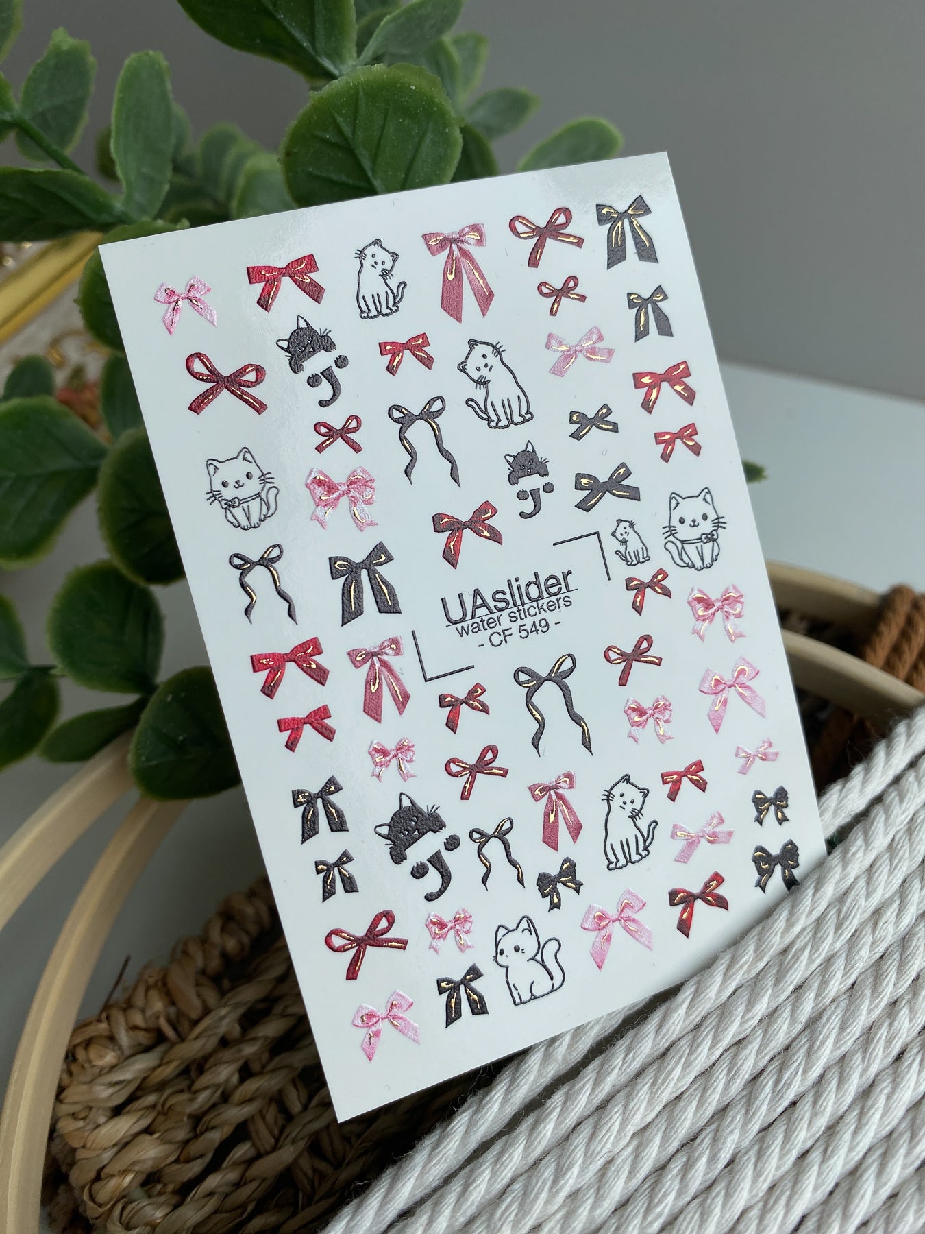 Decalcomanii de apă pentru unghii CF-549 | Decalcomanii drăguțe pentru unghii cu pisică și fundă | Autocolante de apă roșii, roz și negre
