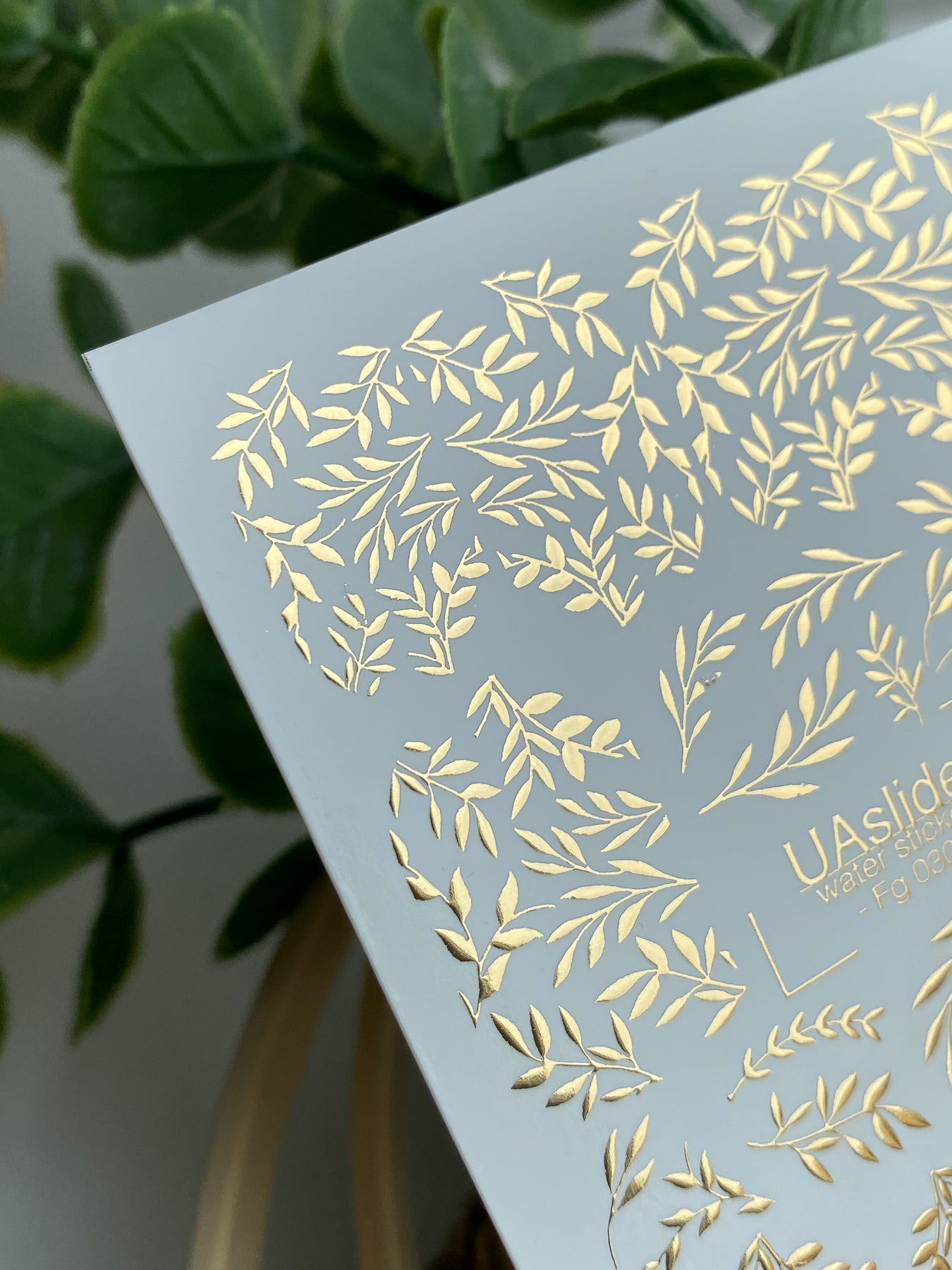 Nagel Wasserabziehbild Fg-030 | Wasserfolien Nagelabziehbilder mit Goldfolie Blättern | Elegante Botanische Nagelkunst