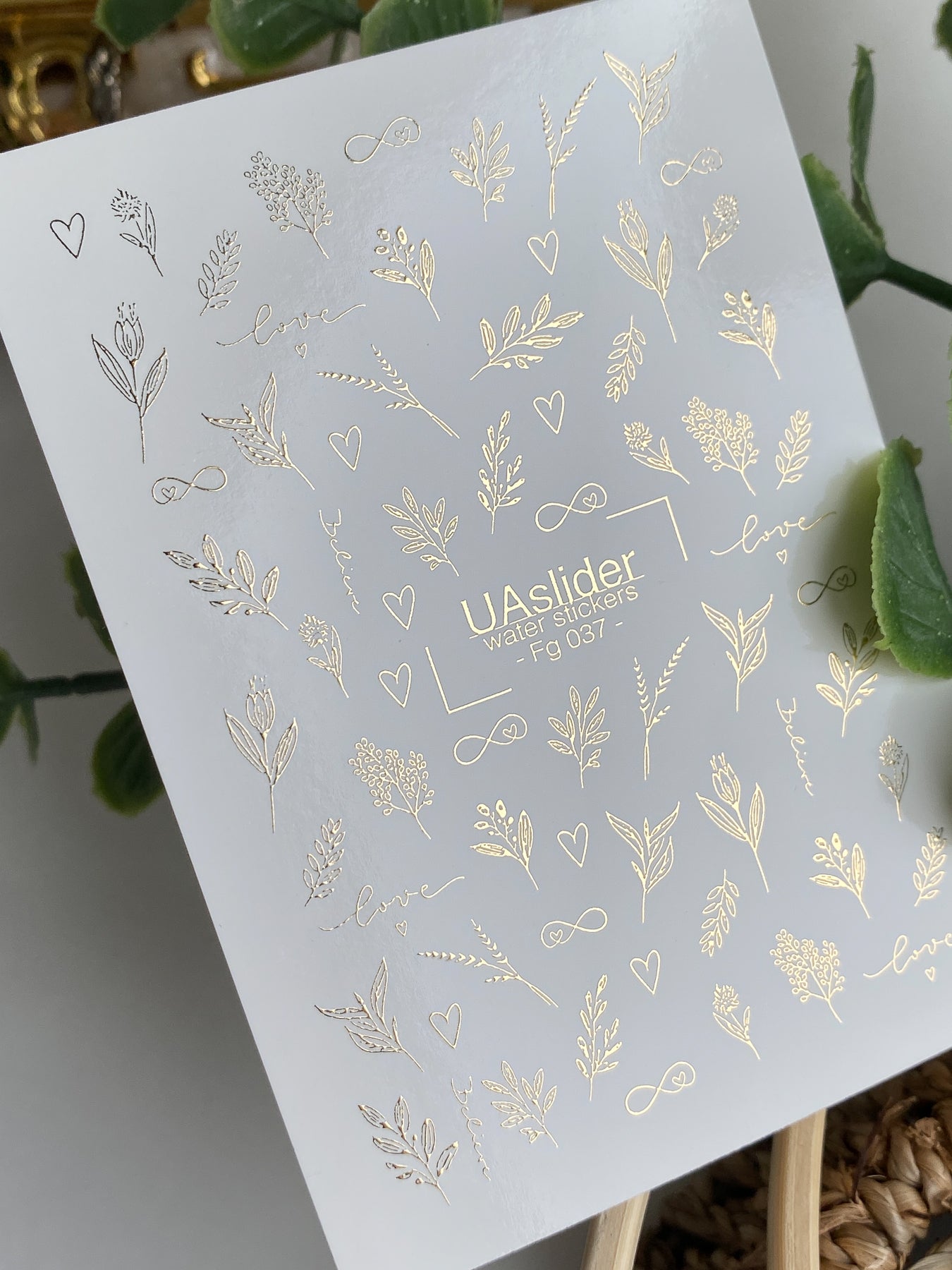 Nail Water Decal Fg-037 | Gold Botanical Nail Water Decals with Love Lettering | Romantic Floral Nail Art