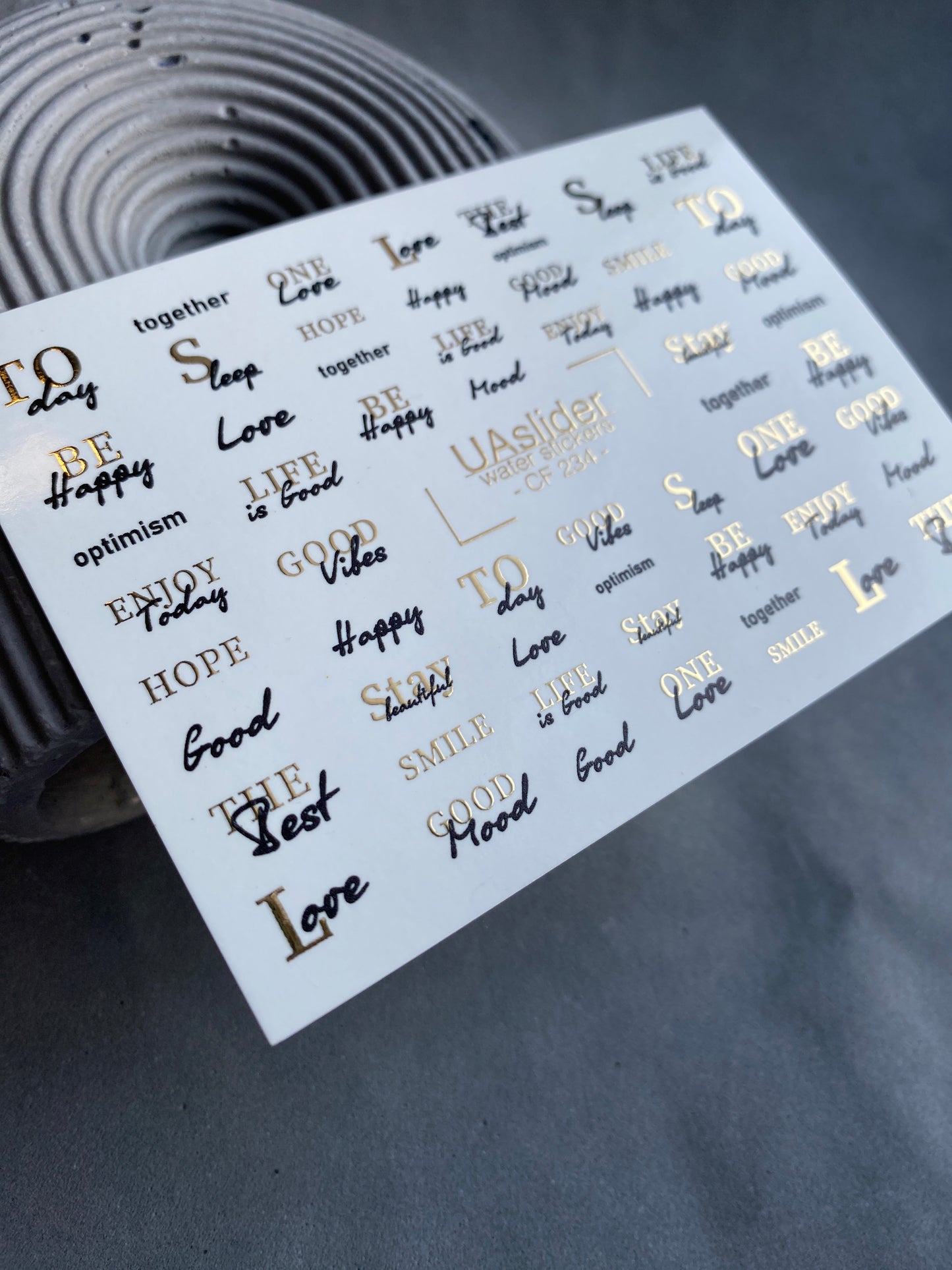 Vodní nálepky na nehty CF-234 | Vodní nálepky na nehty s písmeny | Pozitivní citáty a zlaté detaily
