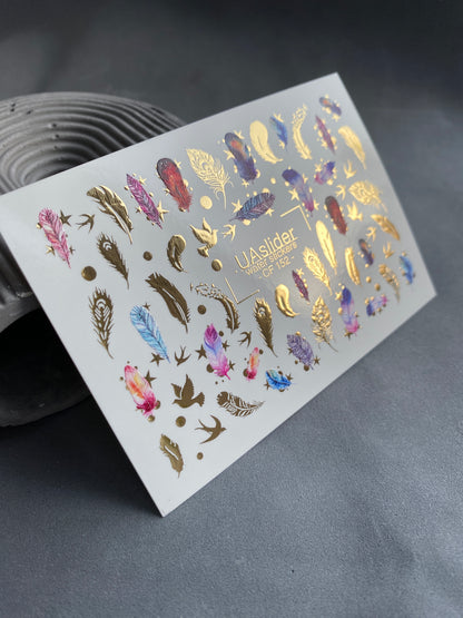 Nagel-Wasserabziehbild CF-152 | Feder-Wasserfolien-Nagelabziehbilder | Bunte Federn, Vögel & Goldfoliensternchen