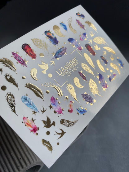 Nagel-Wasserabziehbild CF-152 | Feder-Wasserfolien-Nagelabziehbilder | Bunte Federn, Vögel & Goldfoliensternchen