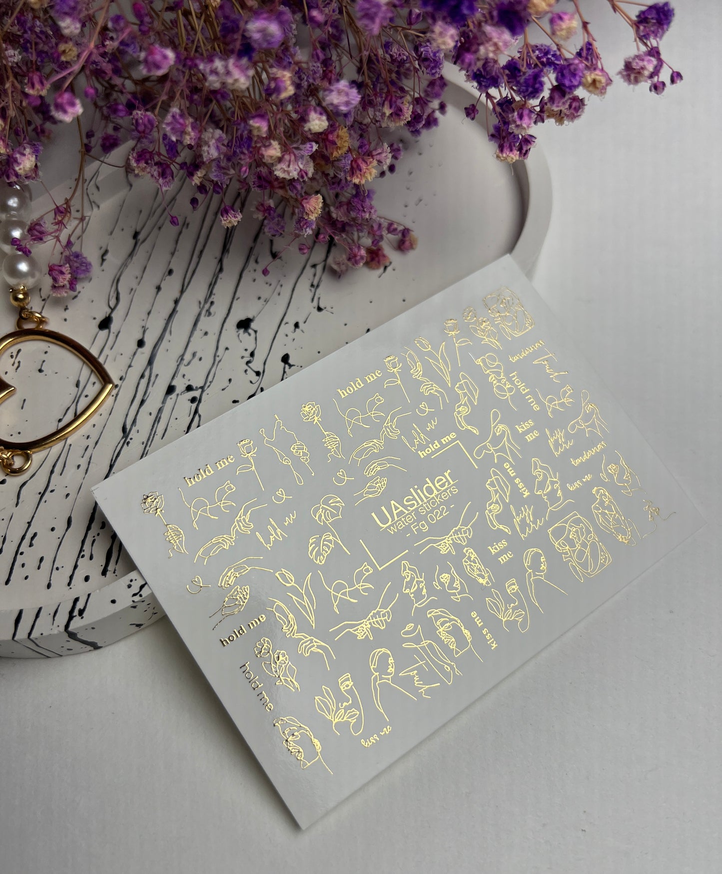 Nail Water Decal Fg-022 | Minimalist Line Art Water Slide Nail Decals with Gold Foil | Faces, Hands & Words