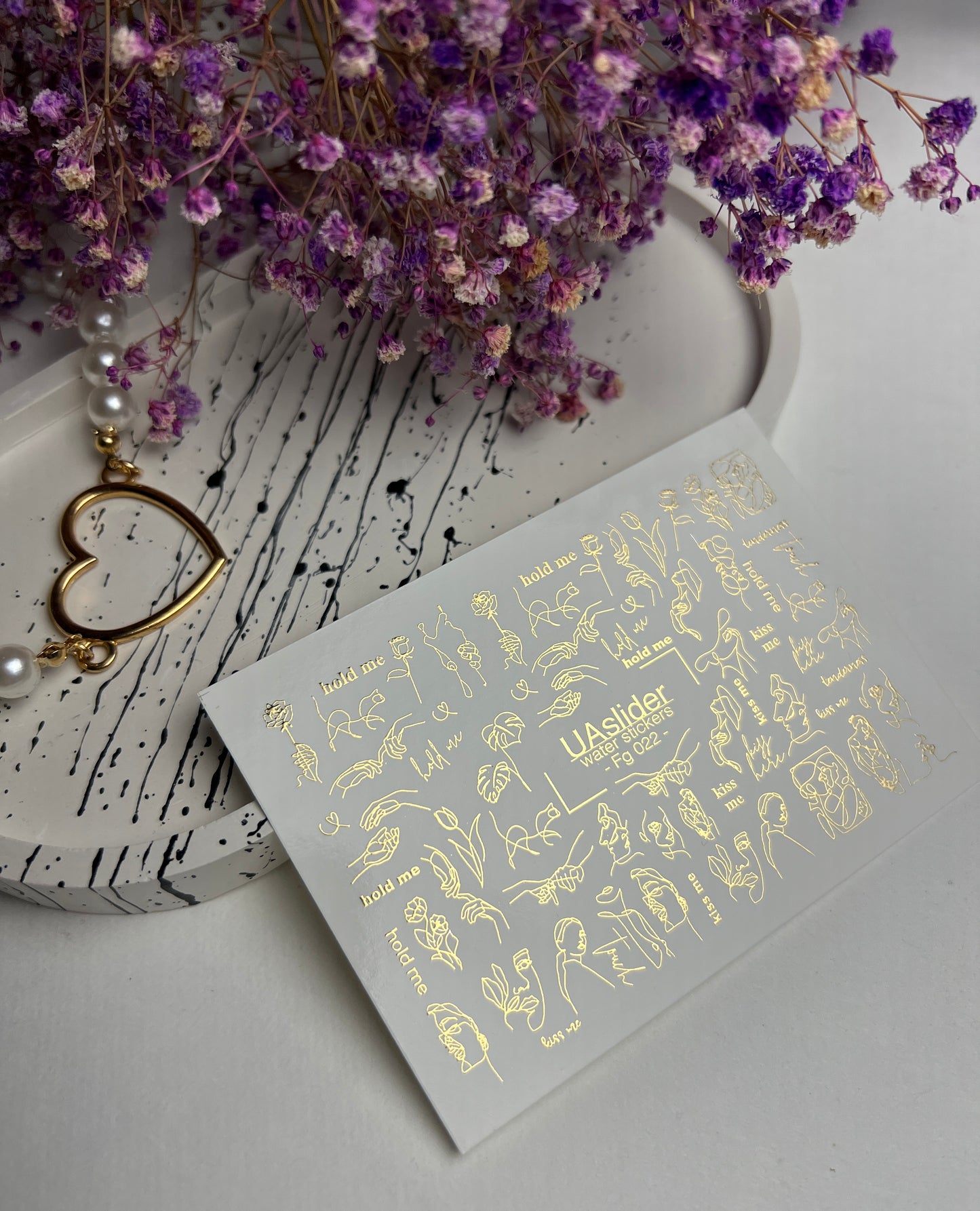 Nail Water Decal Fg-022 | Minimalist Line Art Water Slide Nail Decals with Gold Foil | Faces, Hands & Words