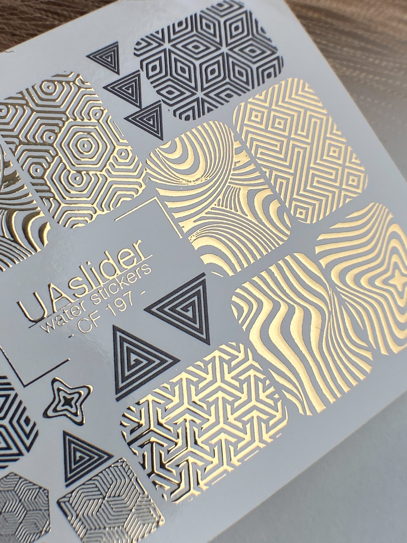 Nail Water Decal CF-197 | Nail Water Decals | Geometric & Optical Illusion Patterns (Gold Foil) - UASLIDER