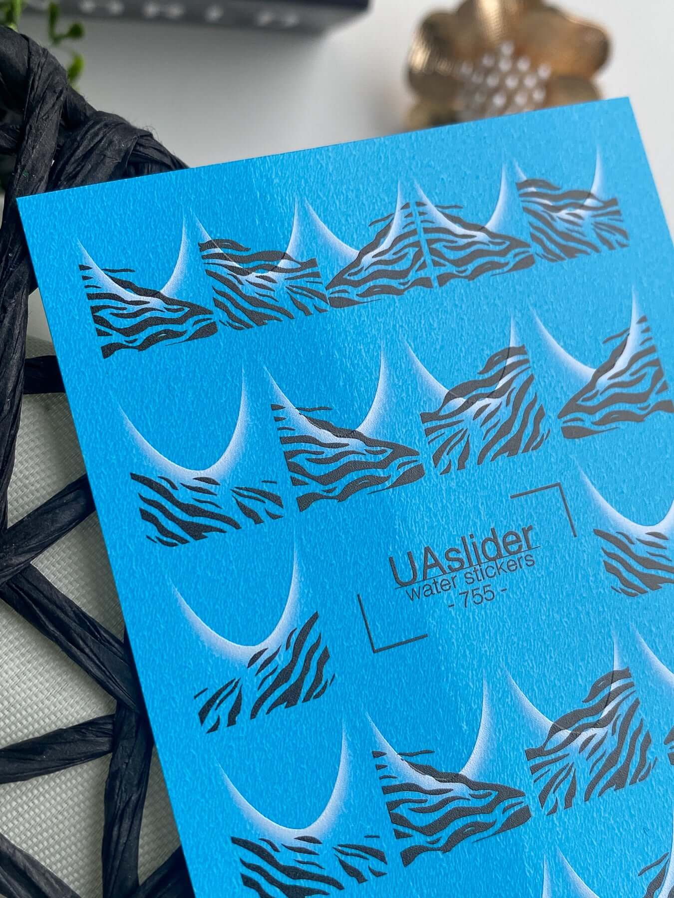 Nail Water Decal 755