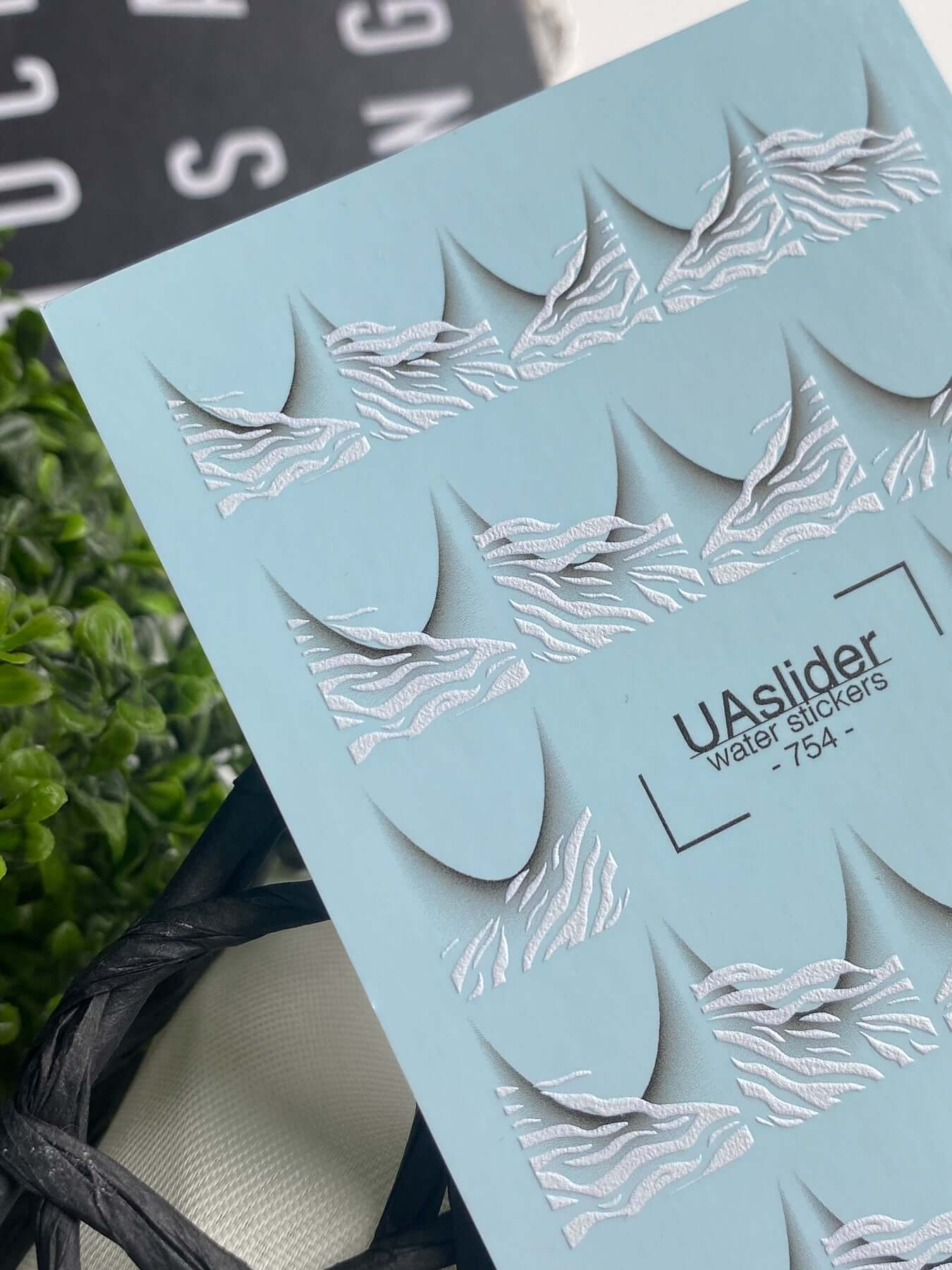 Nail Water Decal 754