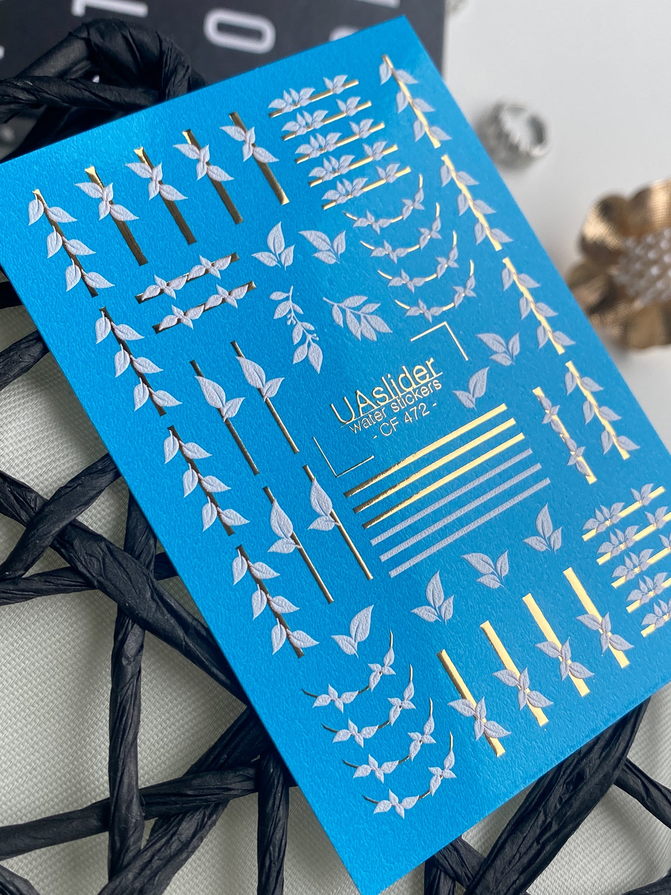 Nail Water Decal CF-472 | Botanical Nail Decals | Minimalist Leaf & Gold Line Stickers