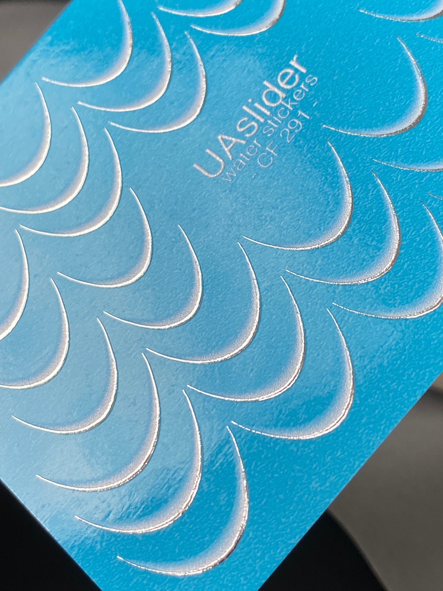 Nagų vandens lipdukas CF-291 | Minimalistiniai vandens slydimo nagų lipdukai | Sidabriniai pusmėnuliai prancūziškiems nagų galiukams