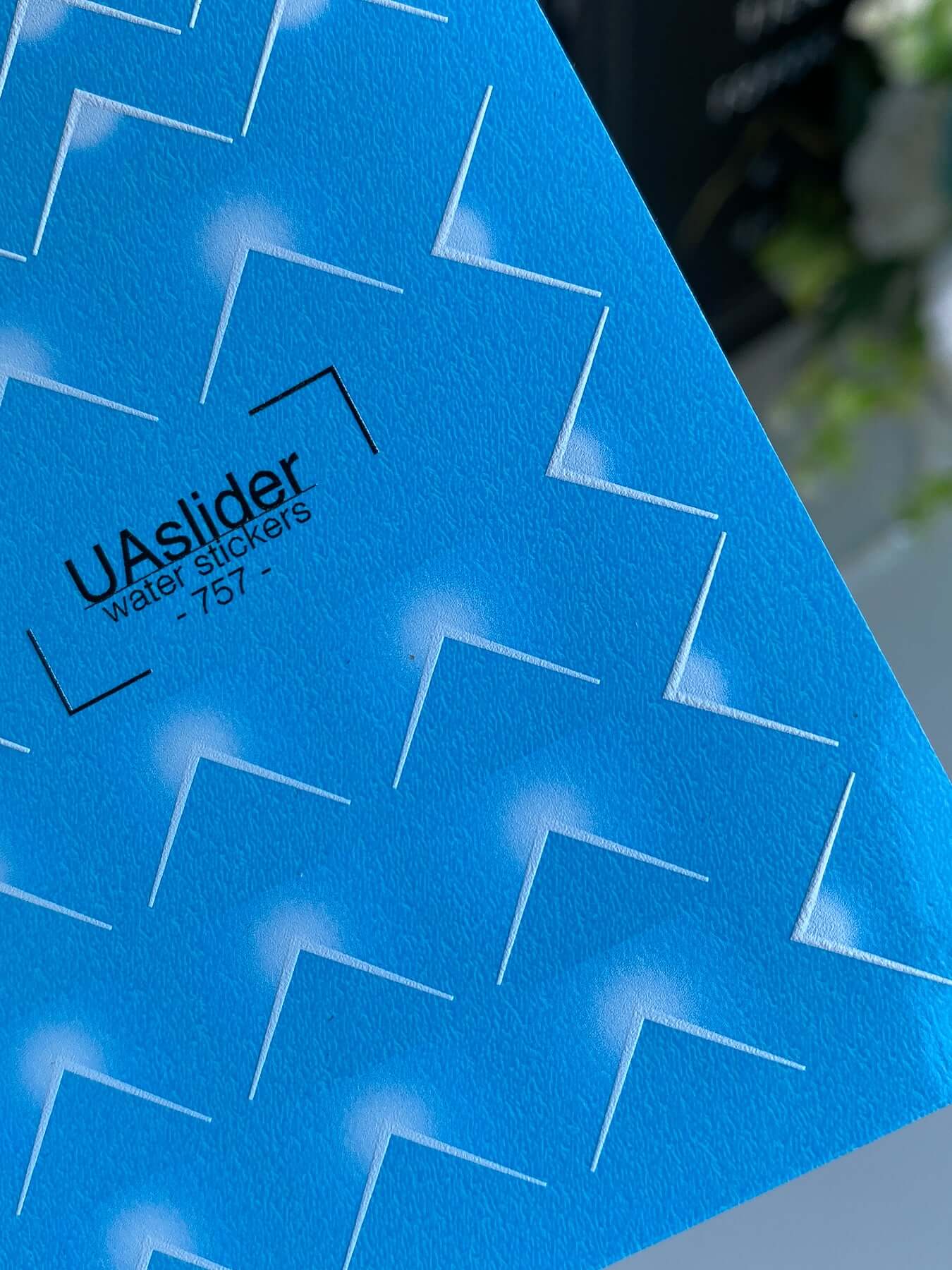 Nail Water Decal 757