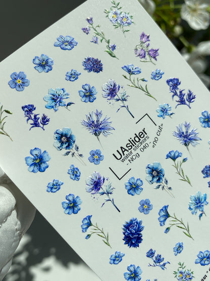 Décalcomanie d'ongles NCg-040 | Décalcomanies à glisser sur l'eau pour ongles | Fleurs sauvages bleues & Myosotis