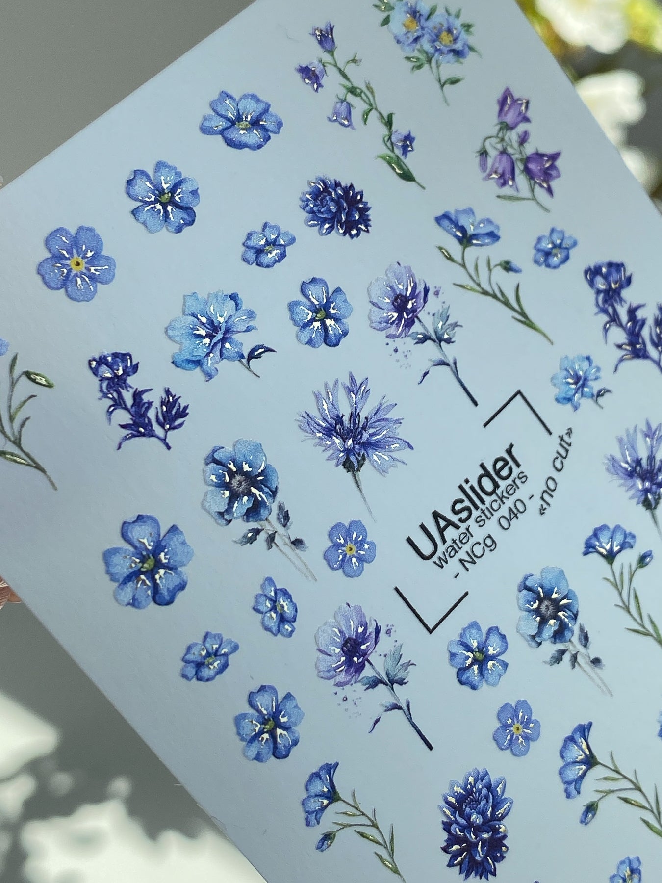 Décalcomanie d'ongles NCg-040 | Décalcomanies à glisser sur l'eau pour ongles | Fleurs sauvages bleues & Myosotis