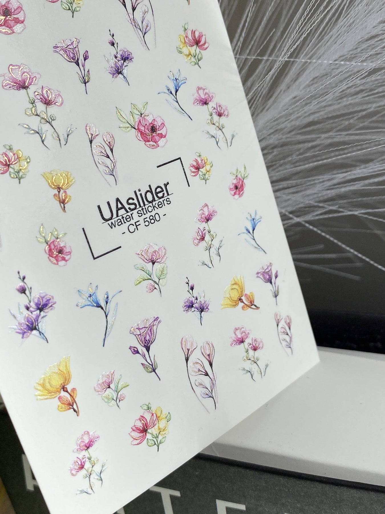 Köröm víz matrica CF-580 | Vízsikló köröm matricák színes vadvirágokkal | Virágos köröm művészeti minták