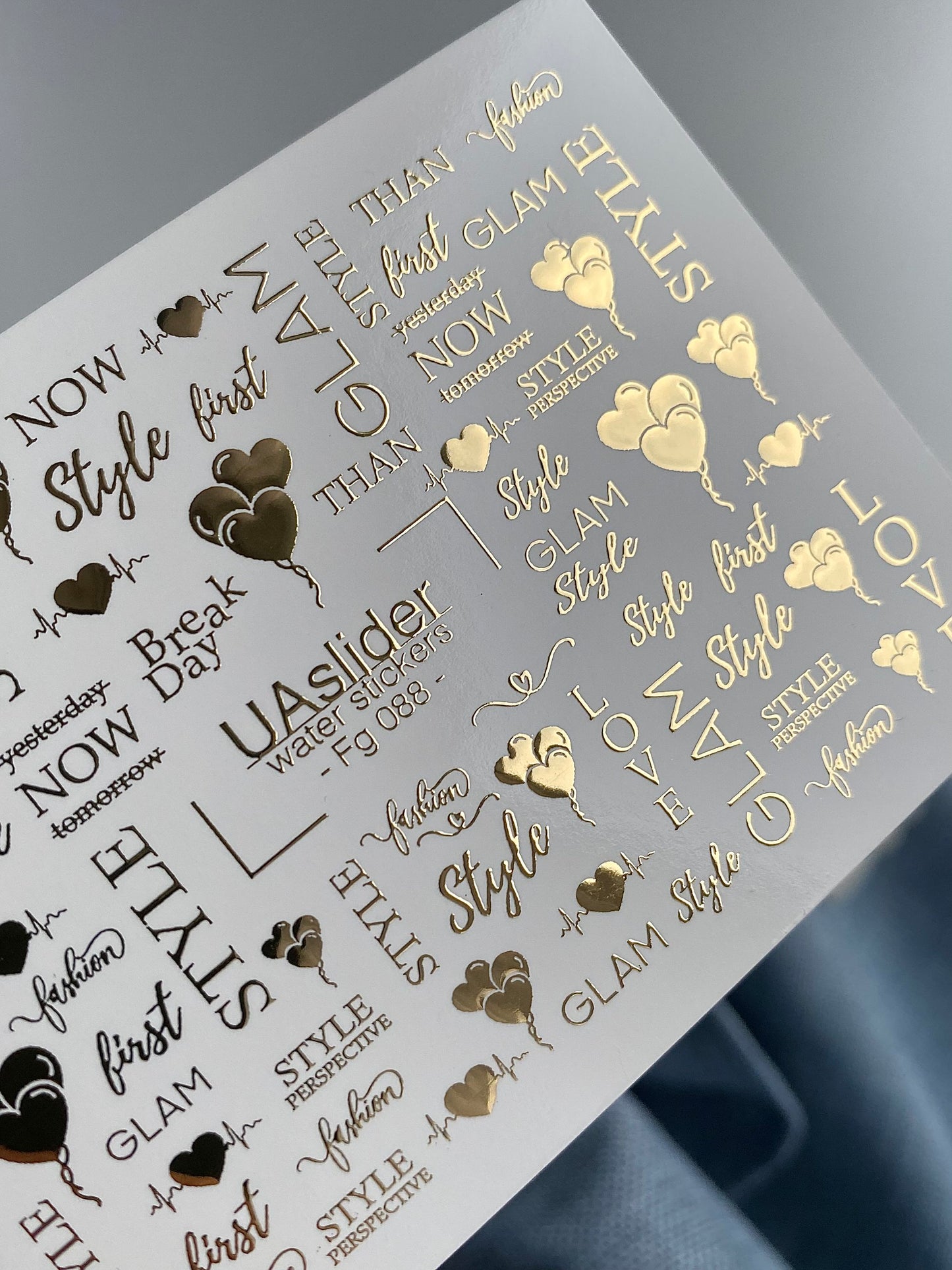 Nálepky na nehty Fg-088 | Zlaté fóliové vodní nálepky na nehty | Styl Glam a citáty o lásce