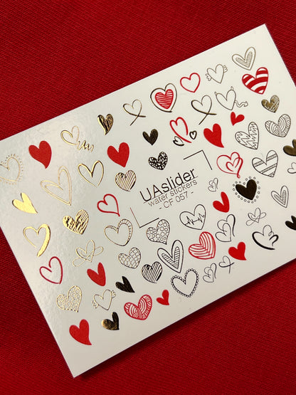 Naklejka na paznokcie wodna CF-057 | Naklejki wodne na paznokcie w kształcie serca | Czerwone, czarne i złote wzory suwaków miłości