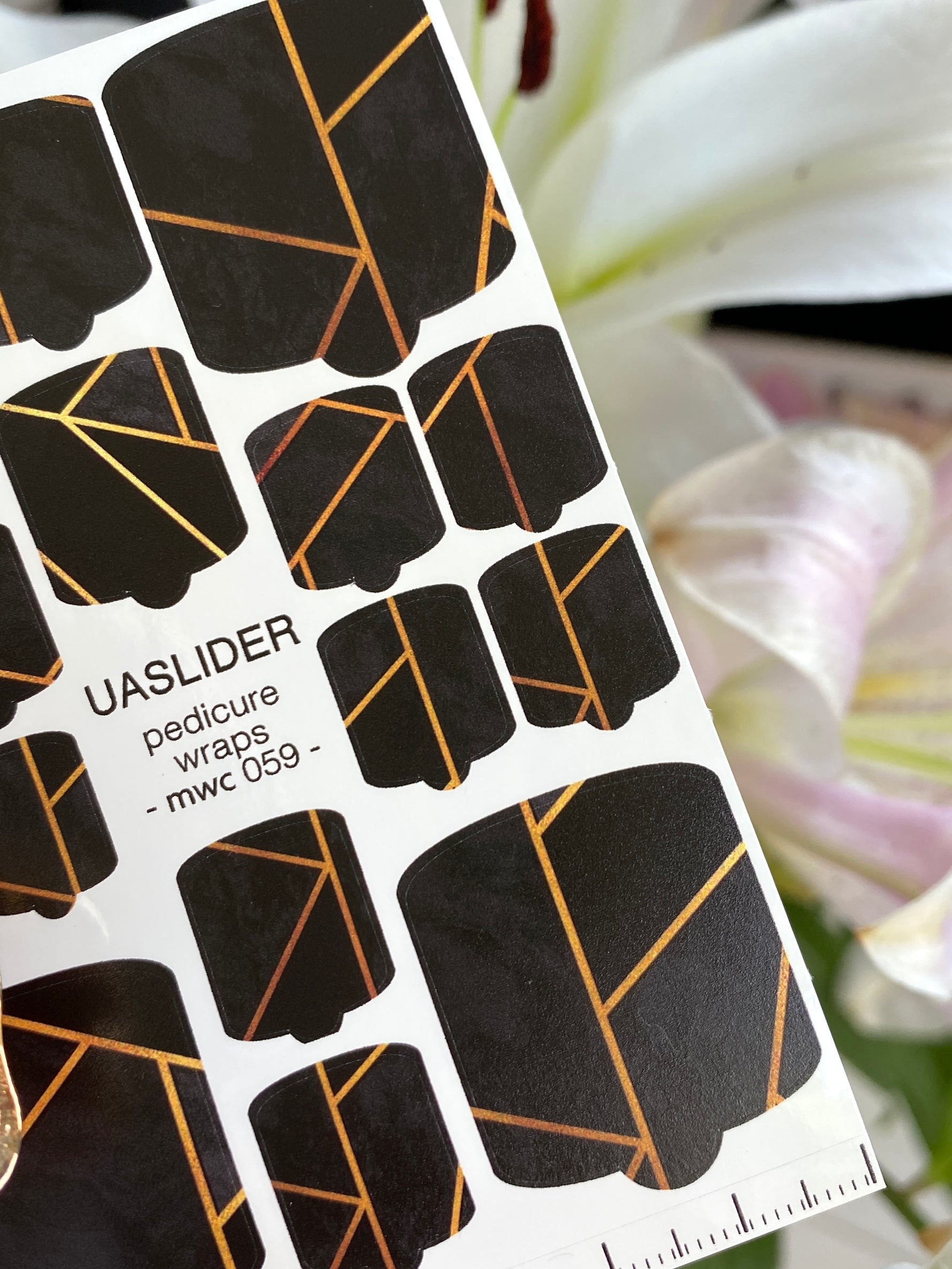 Black Geometric Pedicure Nail Wraps — Golden Line Art | MWC-059