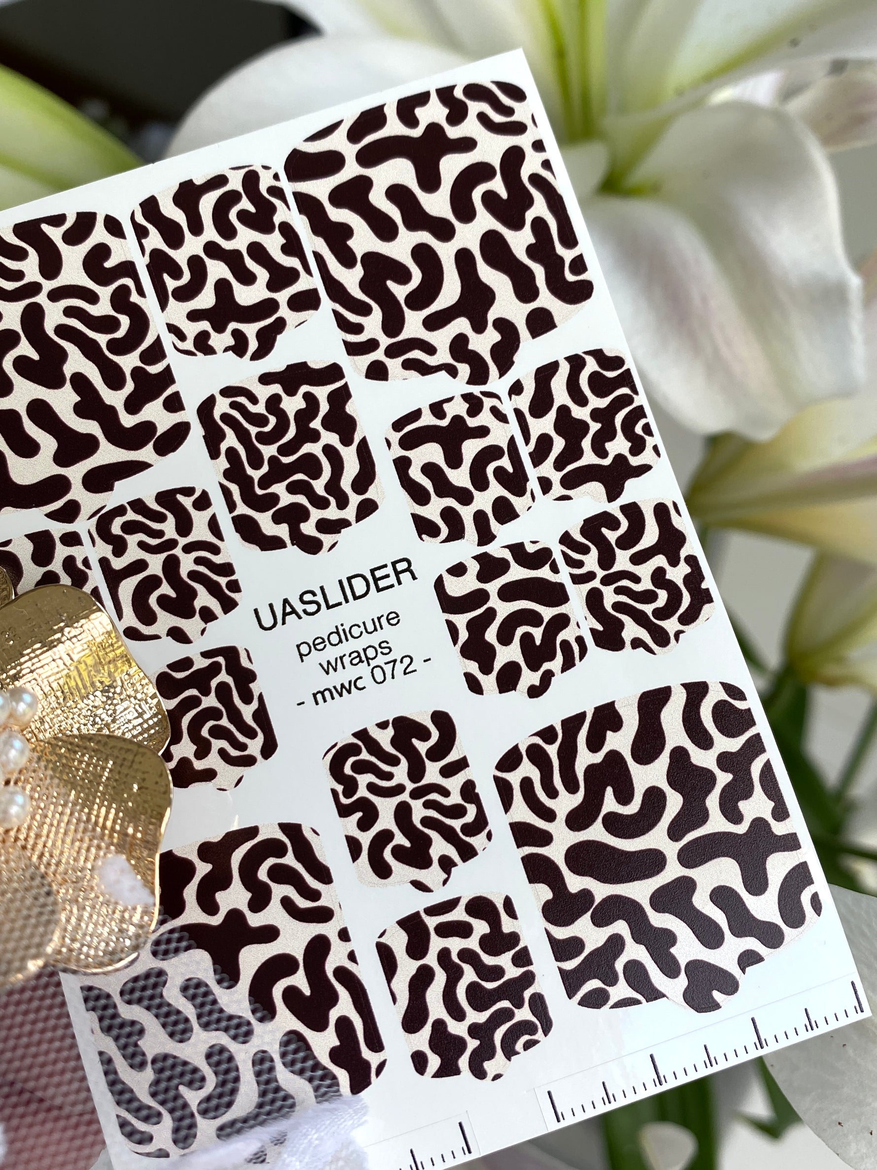 Abstract Animal Pedicure Nail Wraps — Dark Brown & Cream Organic Pattern | MWC-072