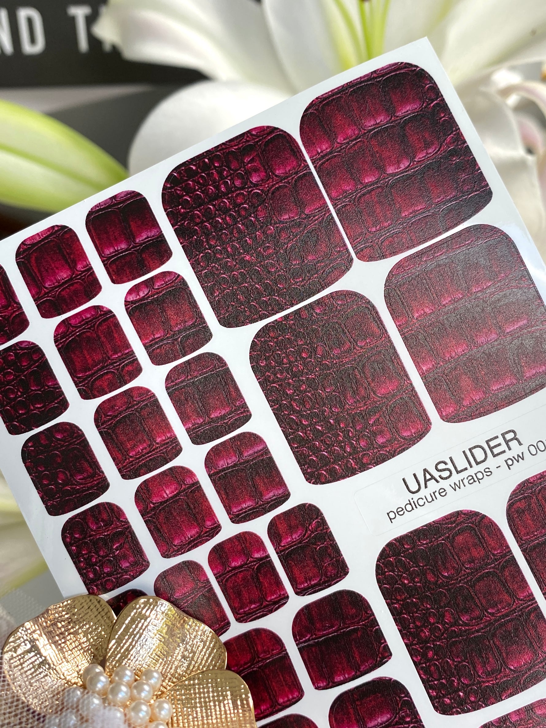 Crocodile Skin Pedicure Nail Wraps — Deep Burgundy Texture | PW-001