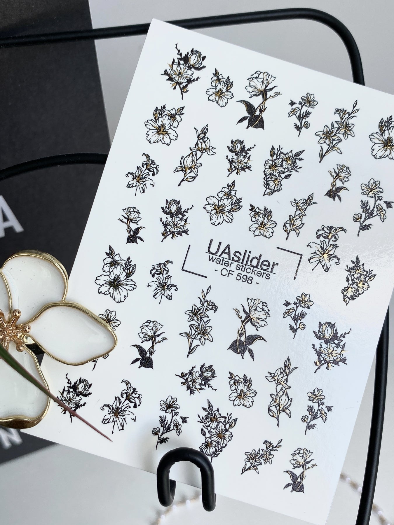 Nagel Water Decal CF-598 | Zwart & Goud Bloemmotief Omtrek Water Slide Nagel Decals | Elegante Lijntekening Nagelstickers