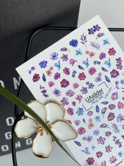 Décalcomanie d'ongles NCg-056 | Décalcomanies à glisser sur l'eau pour ongles avec fleurs | Fleurs violettes et bleues