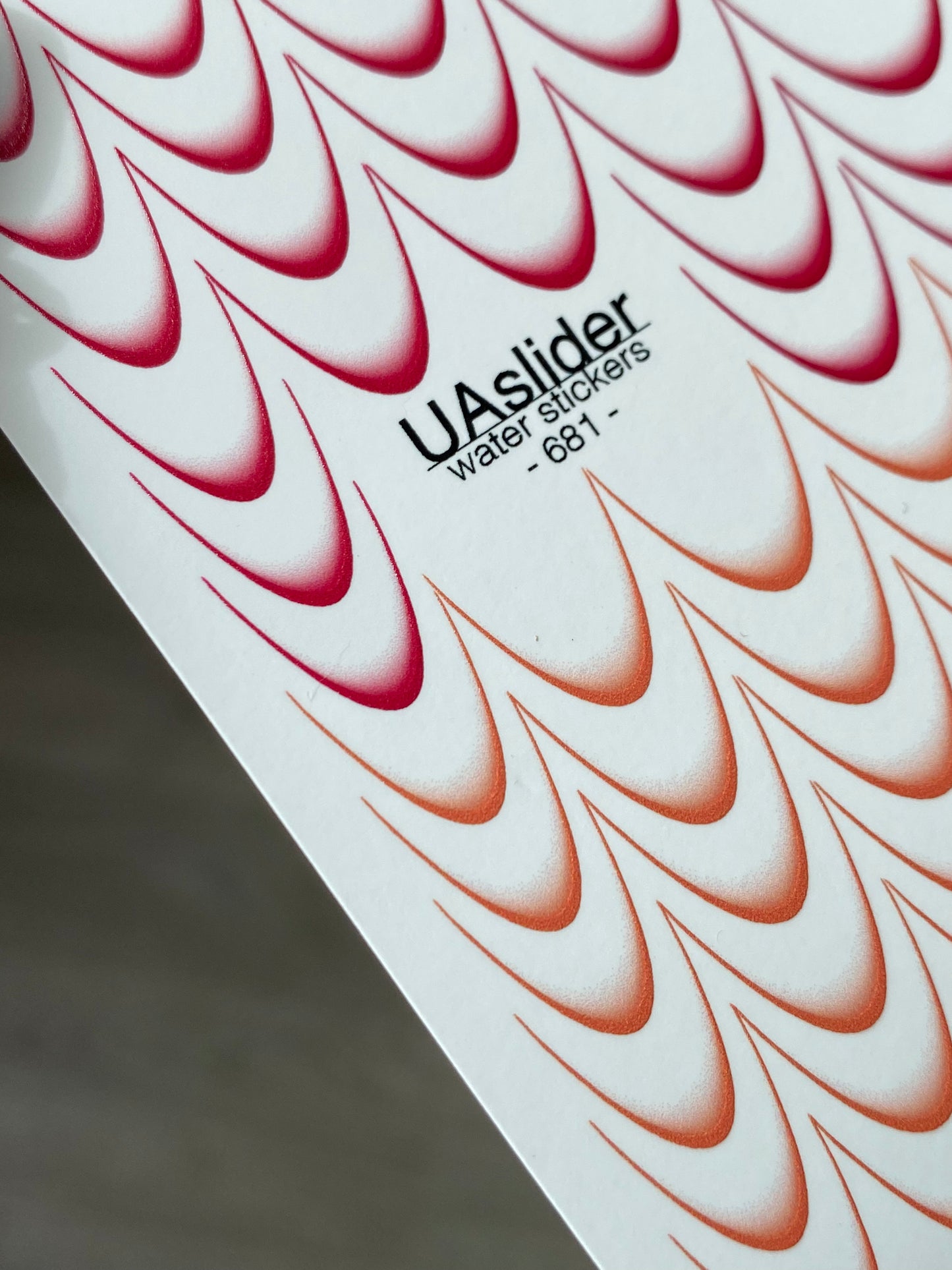 Calcomanía de agua para uñas 681