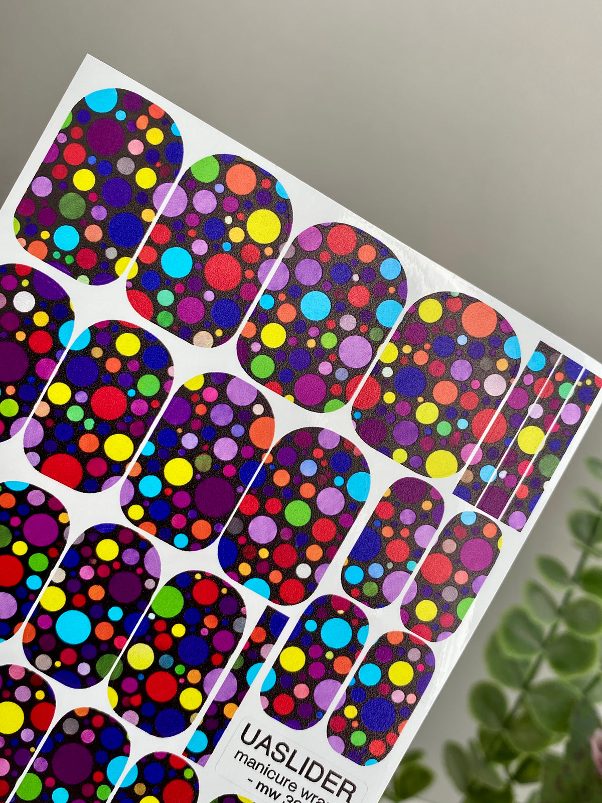 Colorful Polka Dot Manicure Wraps — Dark Background | mw-309
