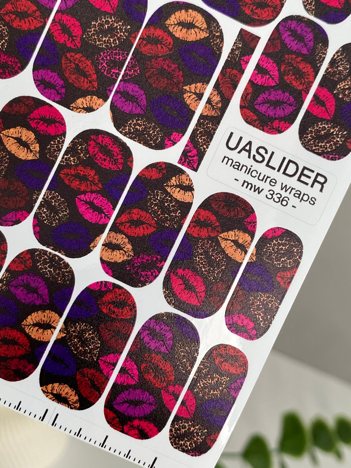 Colorful Lips Manicure Wraps — Bold Kiss Print | mw-336