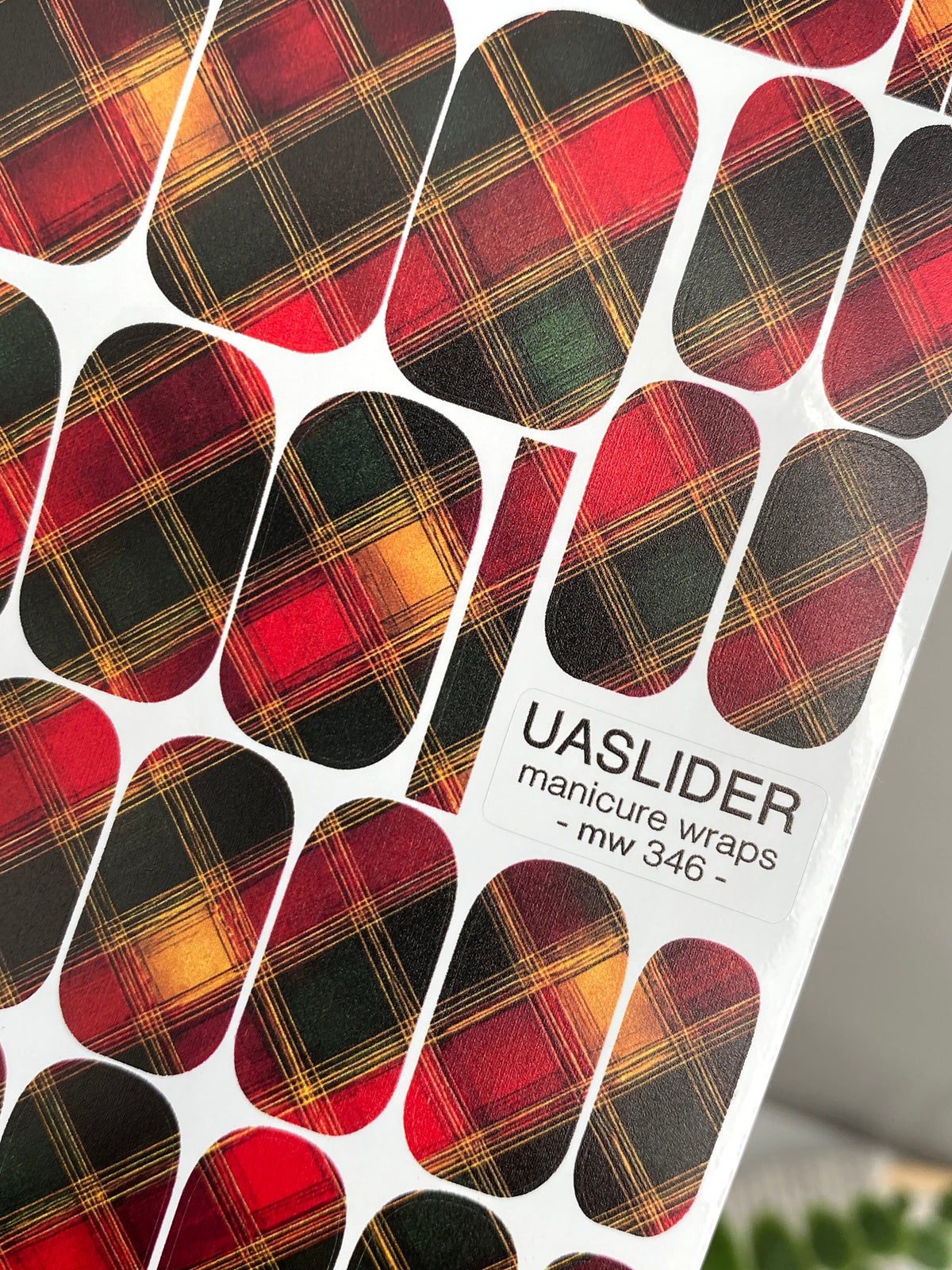 Tartan Plaid Manicure Wraps — Red Green & Black | mw-346