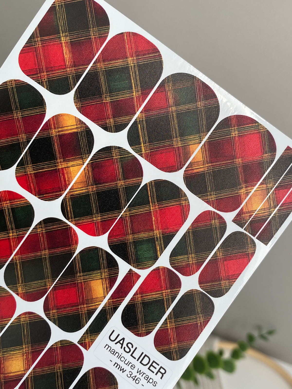 Tartan Plaid Manicure Wraps — Red Green & Black | mw-346