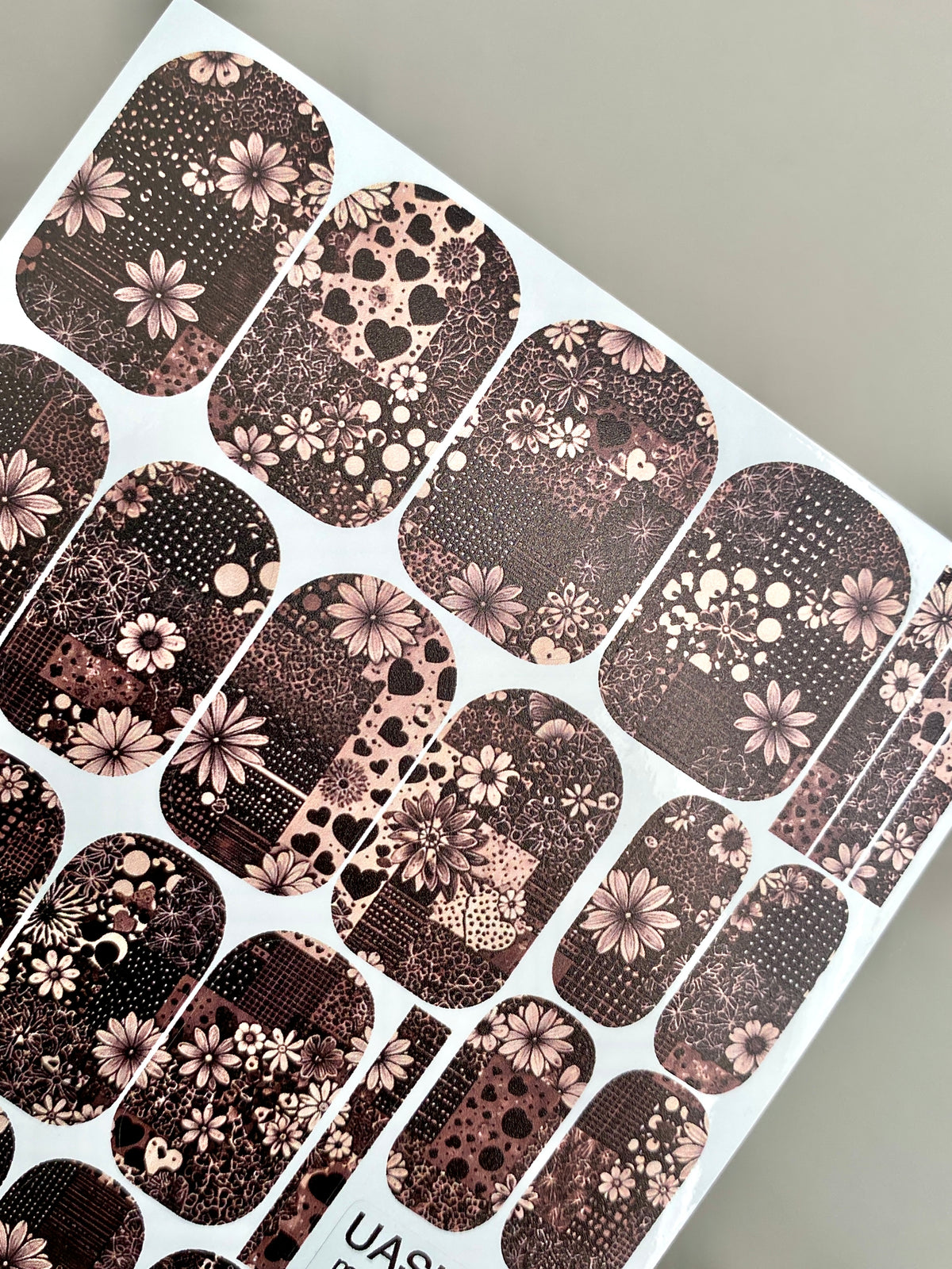 Floral Patchwork Manicure Wraps — Hearts & Daisies | mw-351
