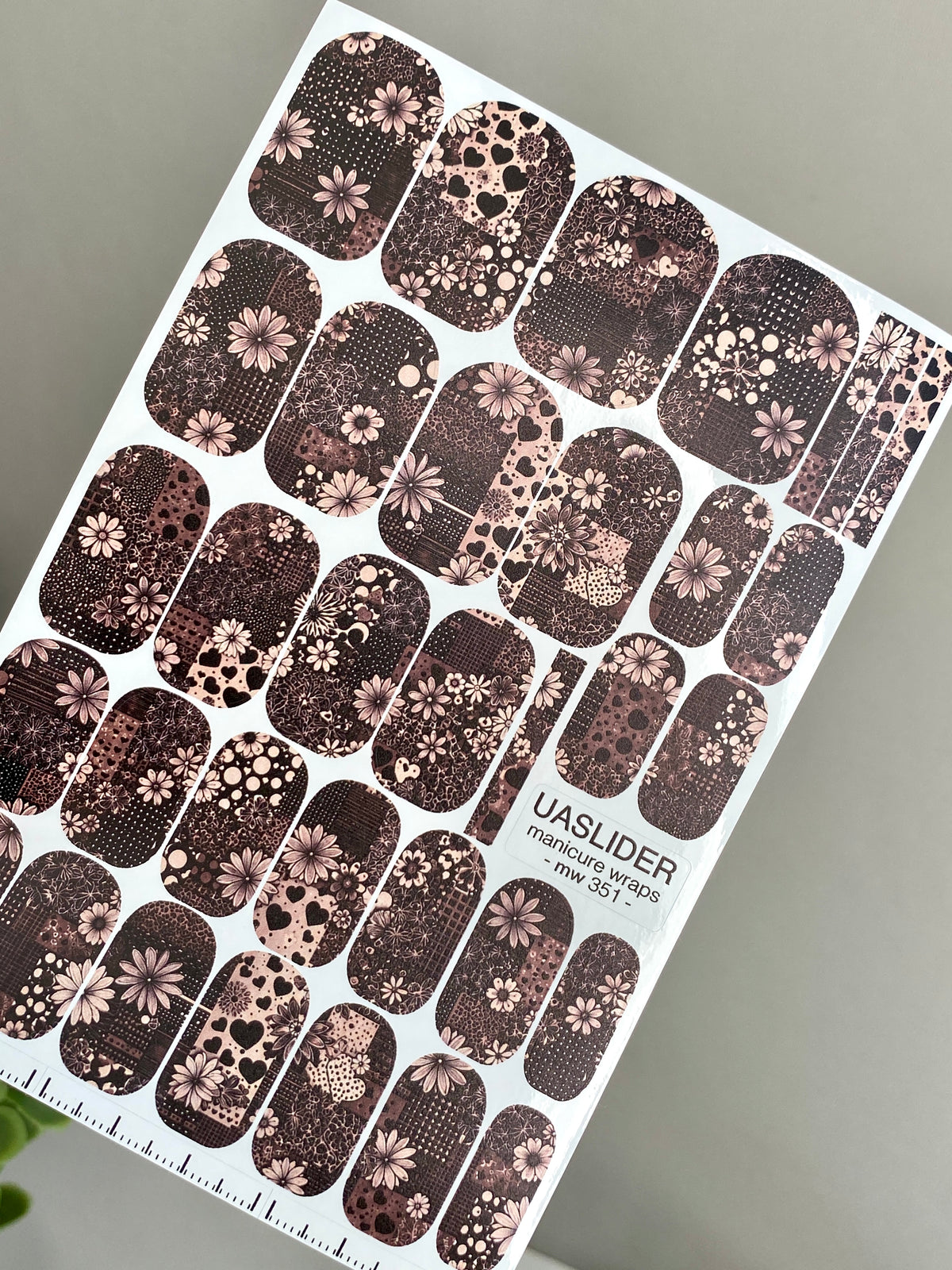Floral Patchwork Manicure Wraps — Hearts & Daisies | mw-351