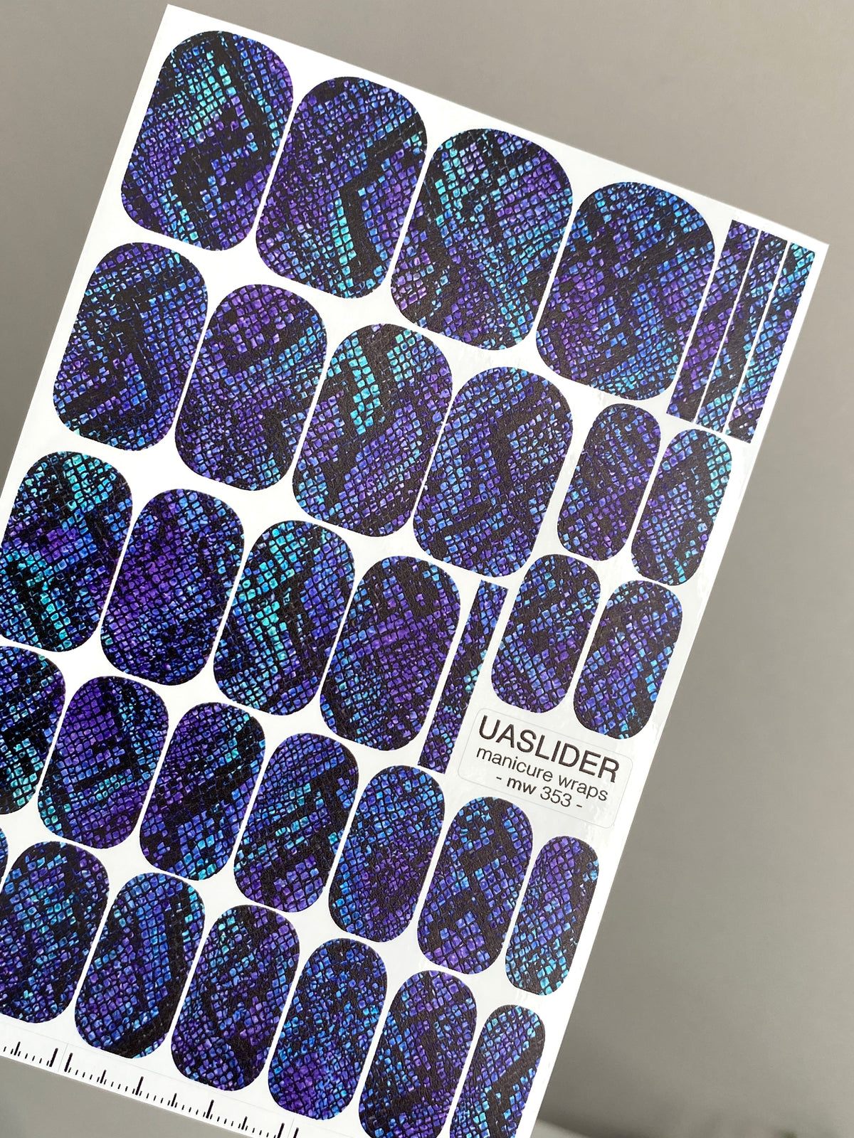 Blue Snakeskin Manicure Wraps — Purple Reptile Texture | mw-353
