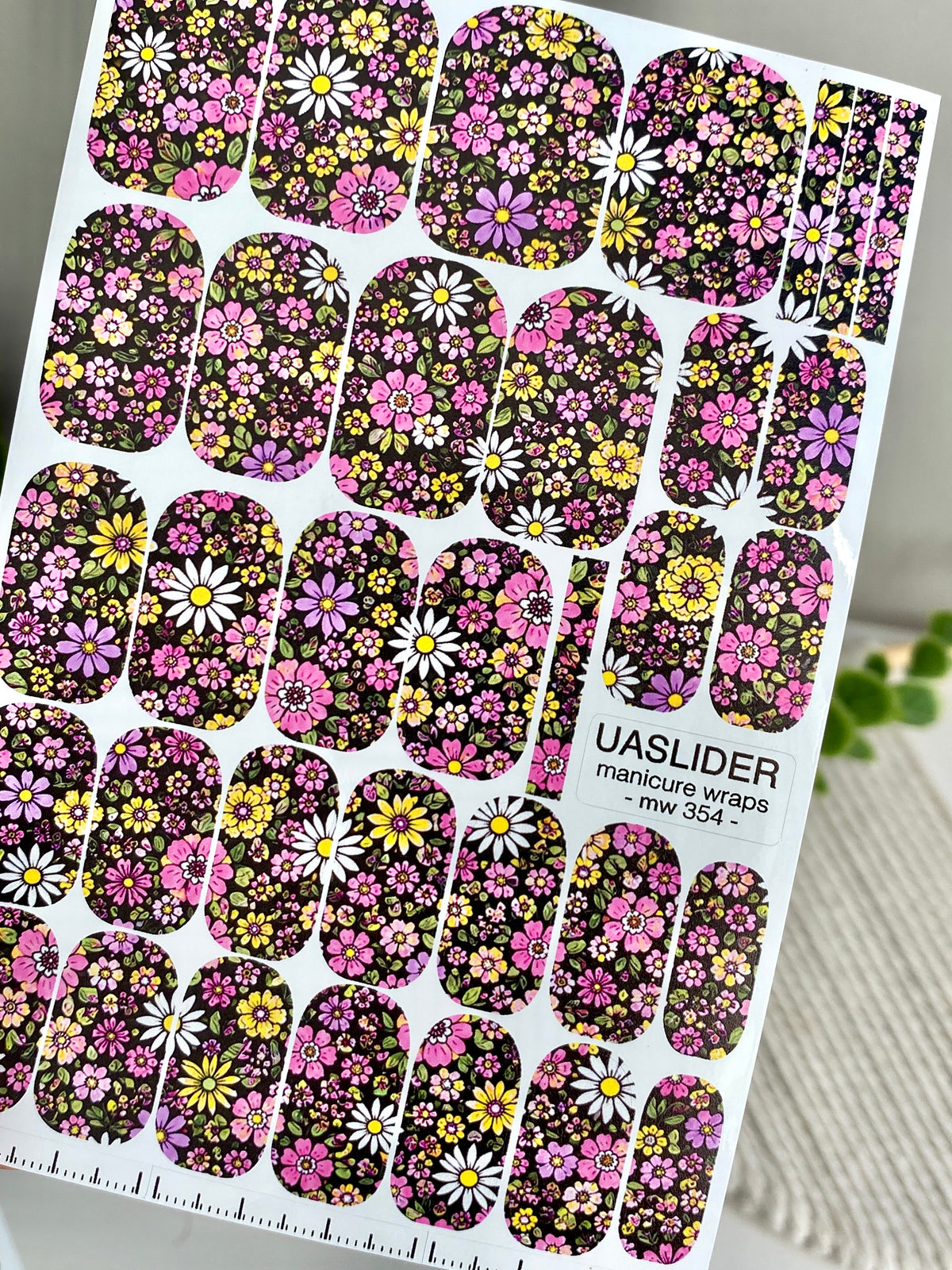 Daisy Manicure Wraps — Pink Yellow & White Florals | mw-354